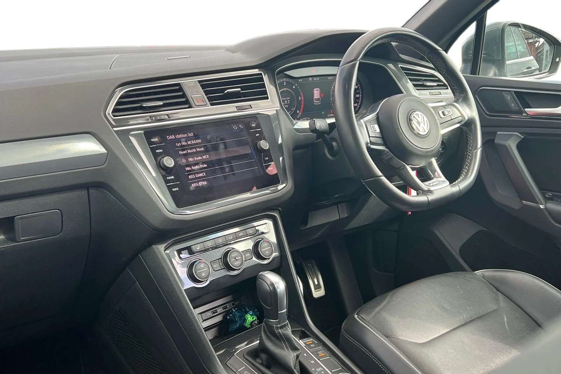 2018 VOLKSWAGEN TIGUAN 2018 VOLKSWAGEN TIGUAN