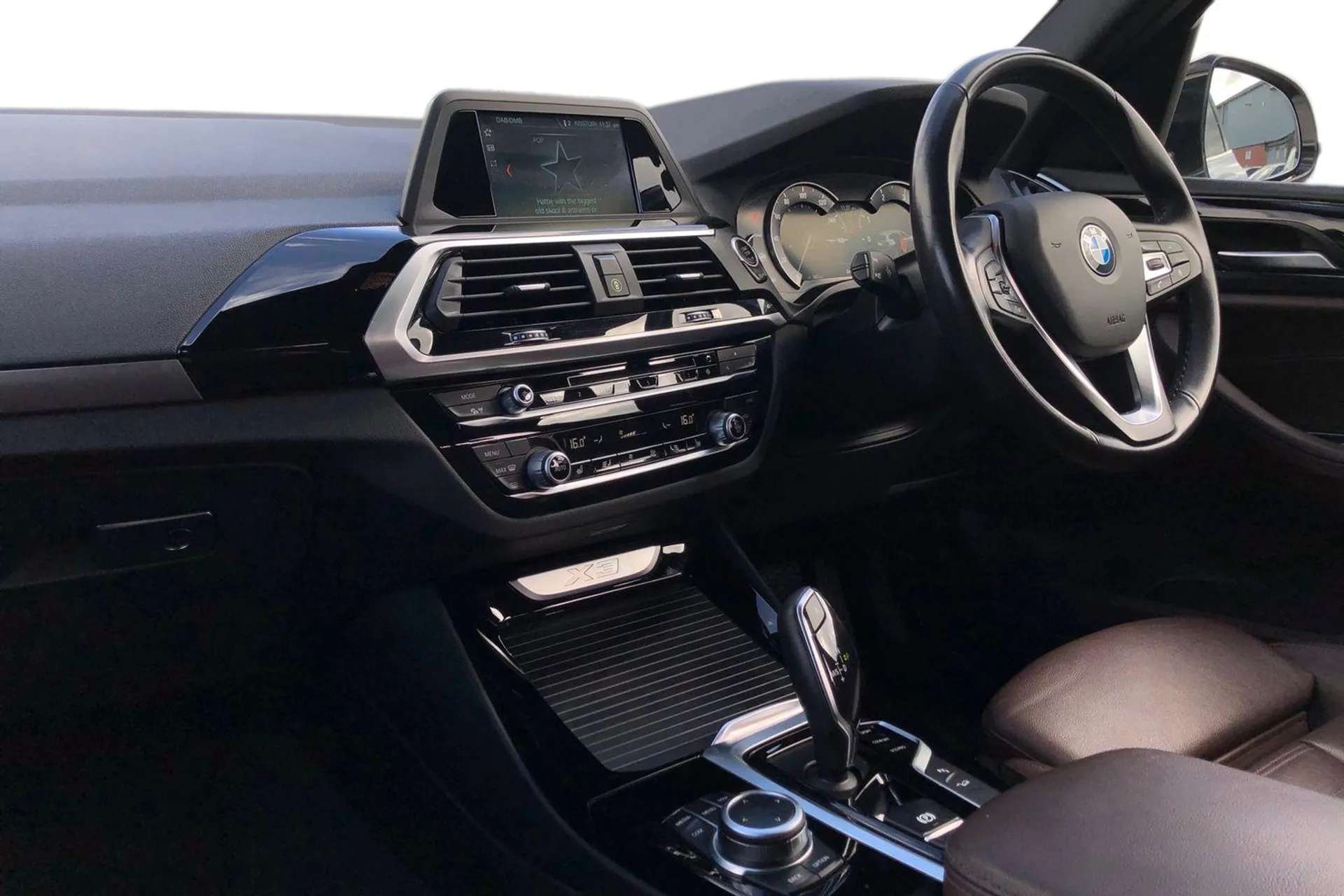 A 2018 BMW X3 xDrive20d xLine 5dr Step Auto [ Comfort Access with smart opener , LED Fog lights , Sun Protection Glass , Exterior mirrors - electrically folding wit A 2018 BMW X3 xDrive20d xLine 5dr Step Auto [ Comfort Access with smart opener , LED Fog lights , Sun Protection Glass , Exterior mirrors - electrically folding wit