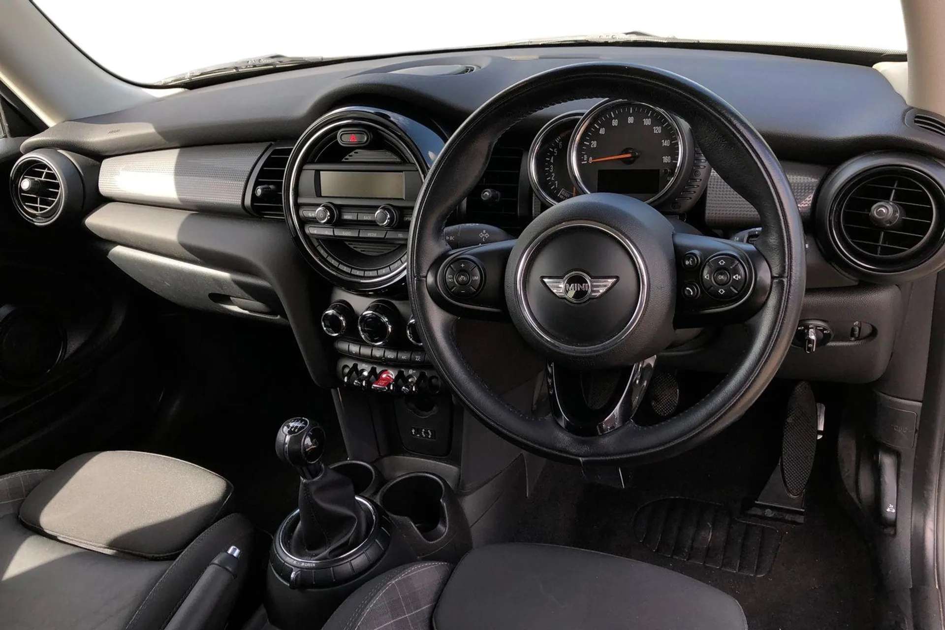 2017 MINI HATCH 2017 MINI HATCH