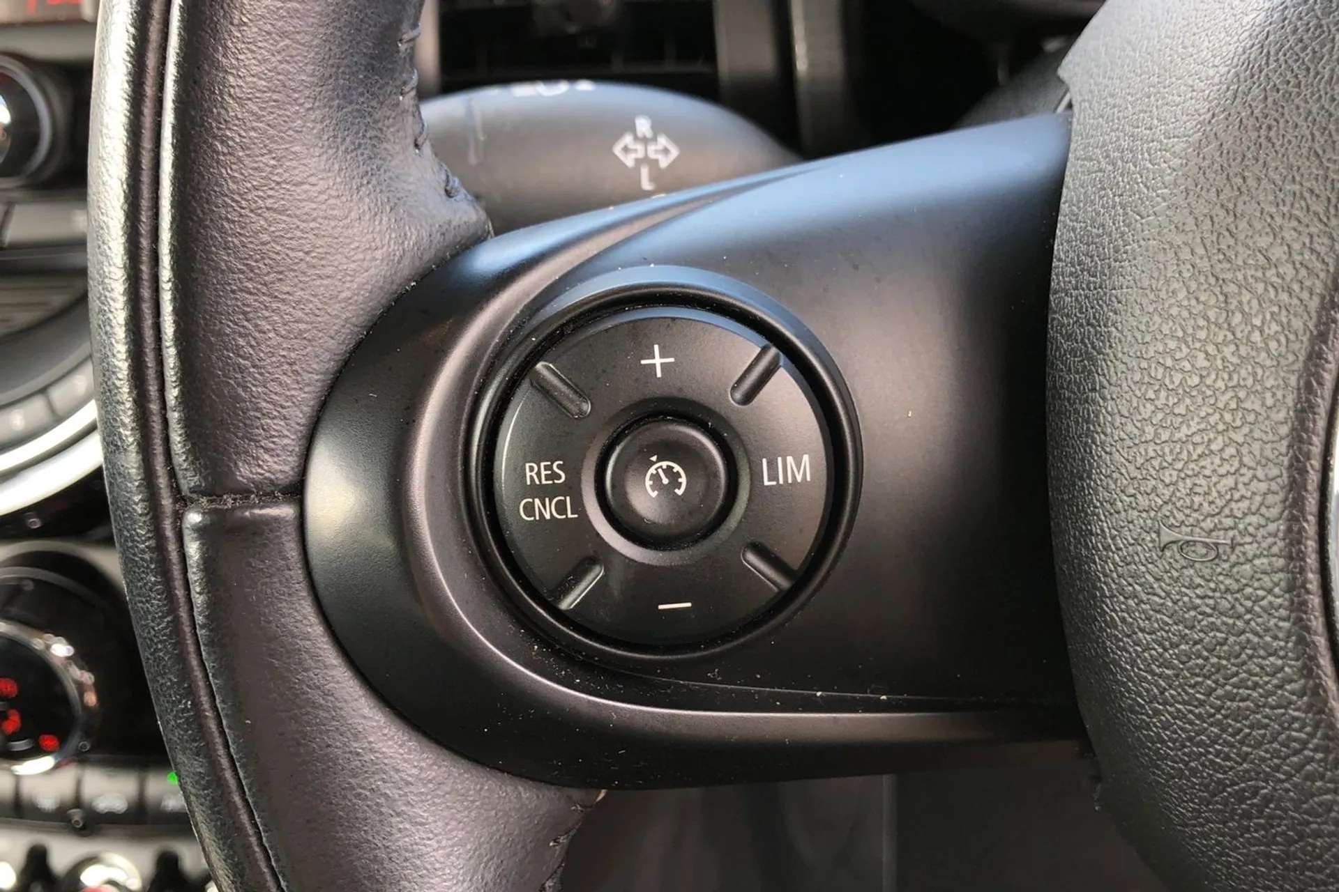 2017 MINI HATCH 2017 MINI HATCH