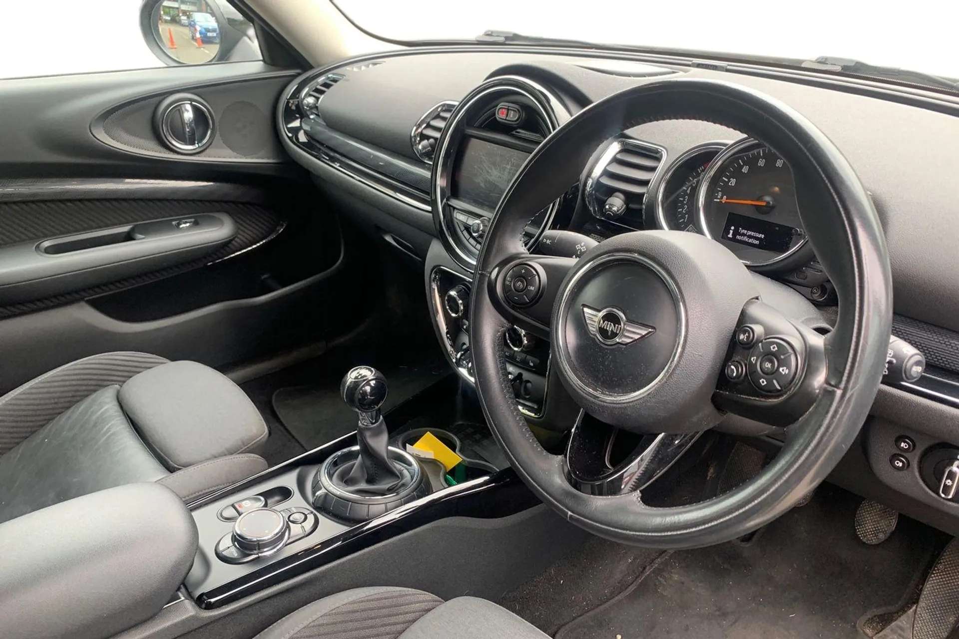 2016 MINI CLUBMAN 2016 MINI CLUBMAN