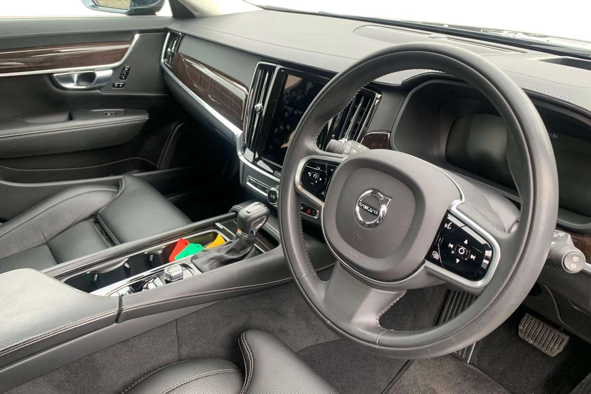 2019 VOLVO V90 2019 VOLVO V90
