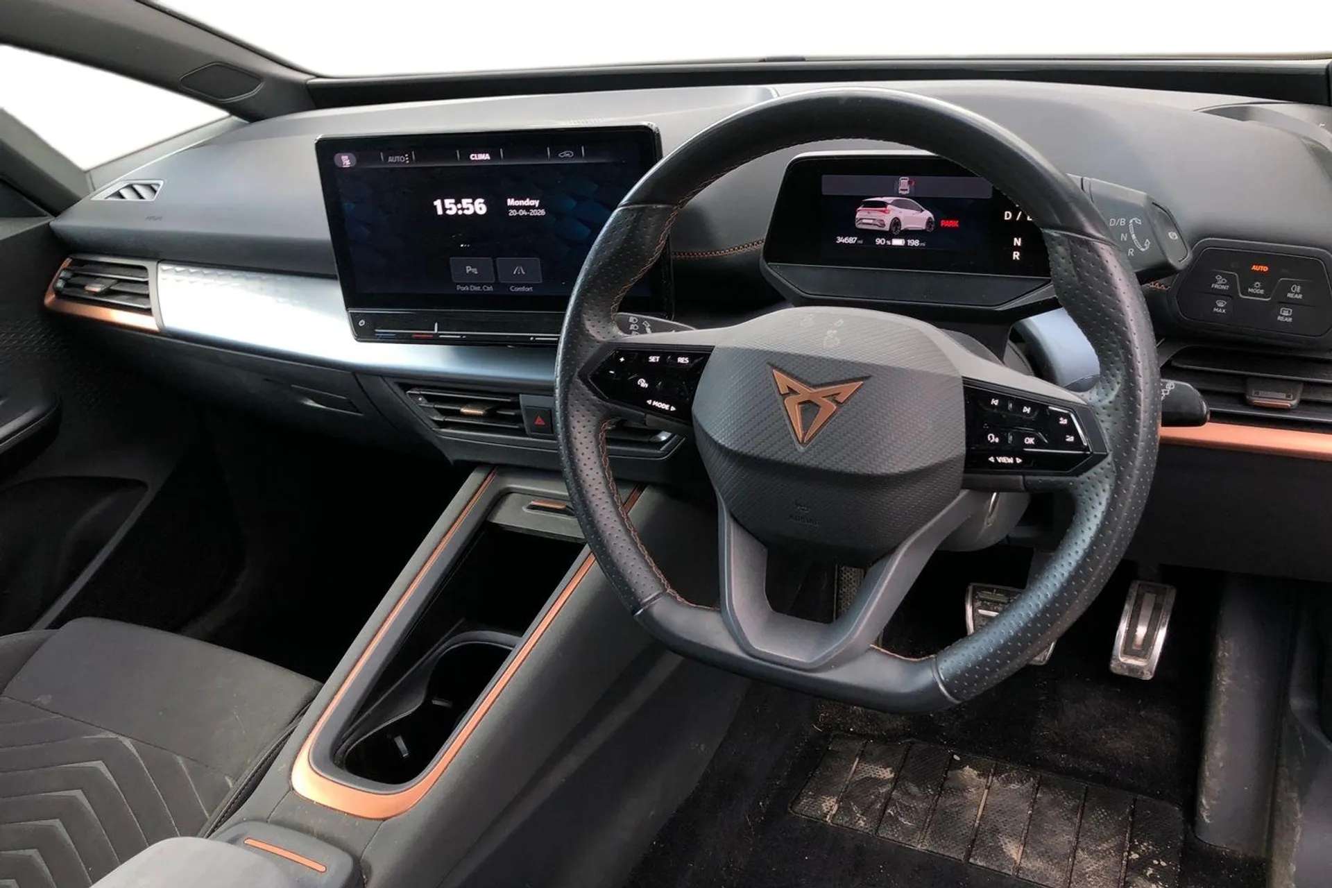 A 2022 CUPRA BORN 150kW V1 58kWh 5dr Auto [ 18" Cyclone alloy wheels , Heated leather wrapped multi function steering wheel , Front/rear park distance control , Bluetoo A 2022 CUPRA BORN 150kW V1 58kWh 5dr Auto [ 18" Cyclone alloy wheels , Heated leather wrapped multi function steering wheel , Front/rear park distance control , Bluetoo