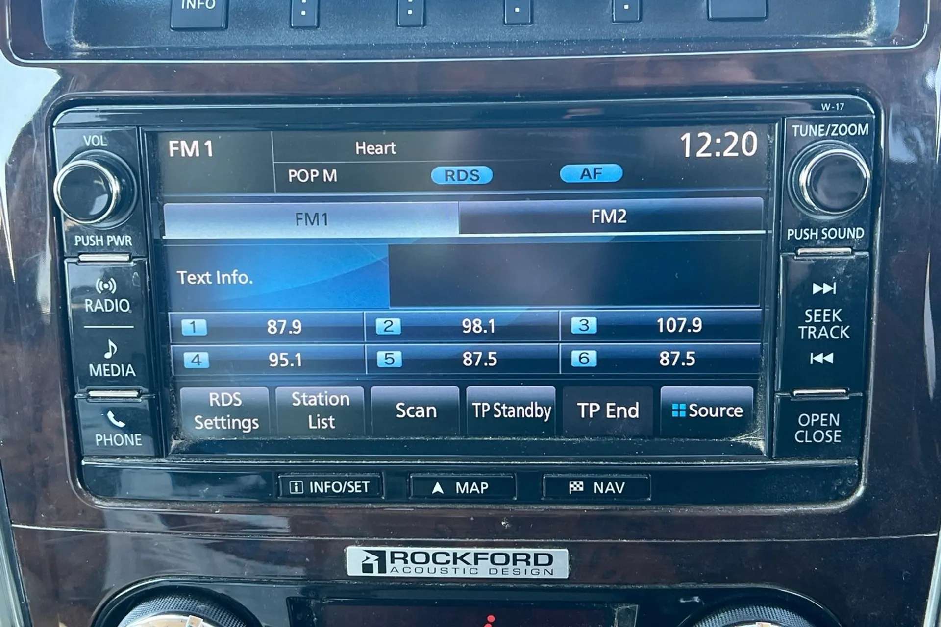 2017 MITSUBISHI SHOGUN 2017 MITSUBISHI SHOGUN