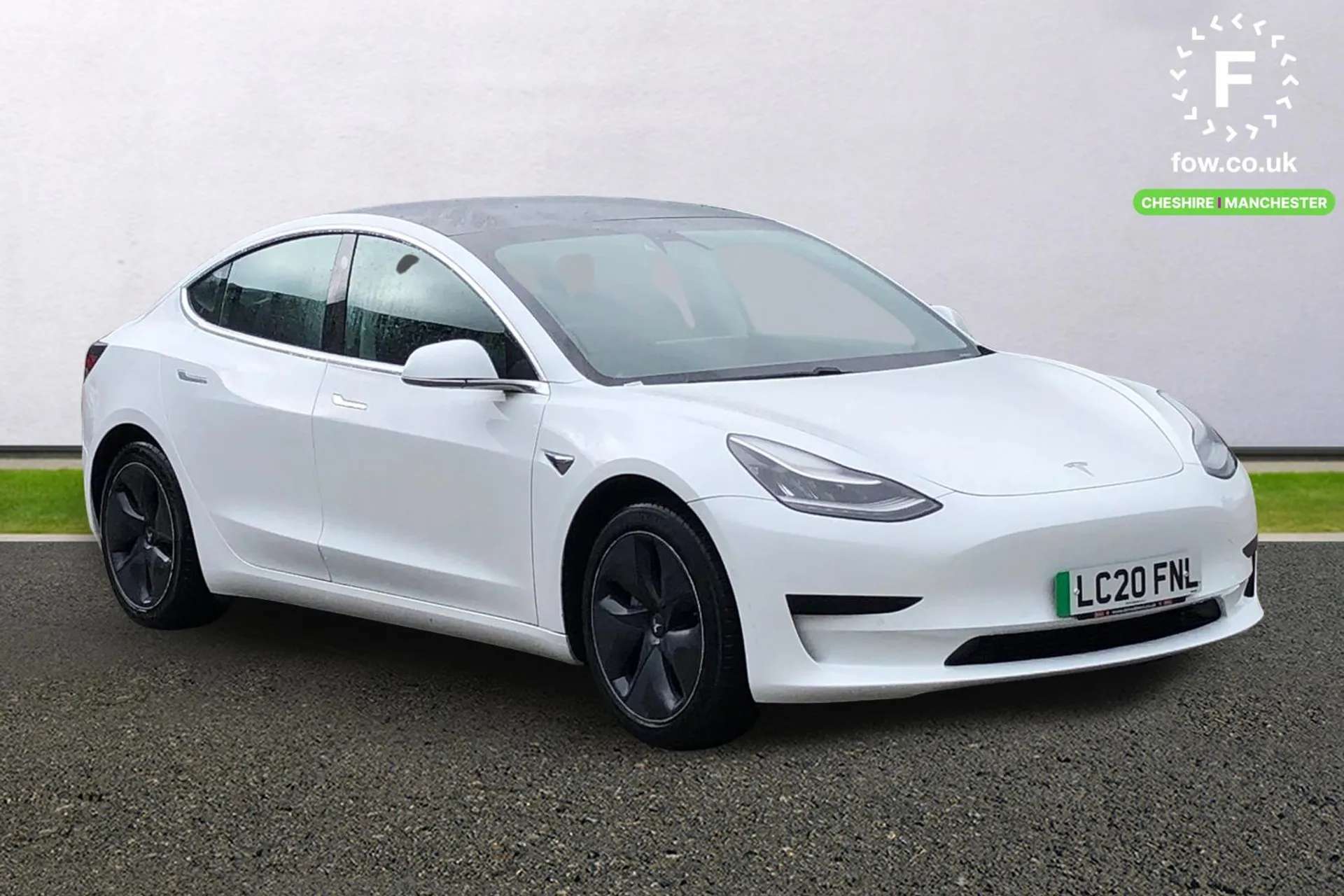A 2020 TESLA MODEL 3 Standard Plus 4dr Auto [ Pan roof , Front cross traffic camera , Rear cross traffic camera , Premium heated seating and cabin materials throughout inc A 2020 TESLA MODEL 3 Standard Plus 4dr Auto [ Pan roof , Front cross traffic camera , Rear cross traffic camera , Premium heated seating and cabin materials throughout inc