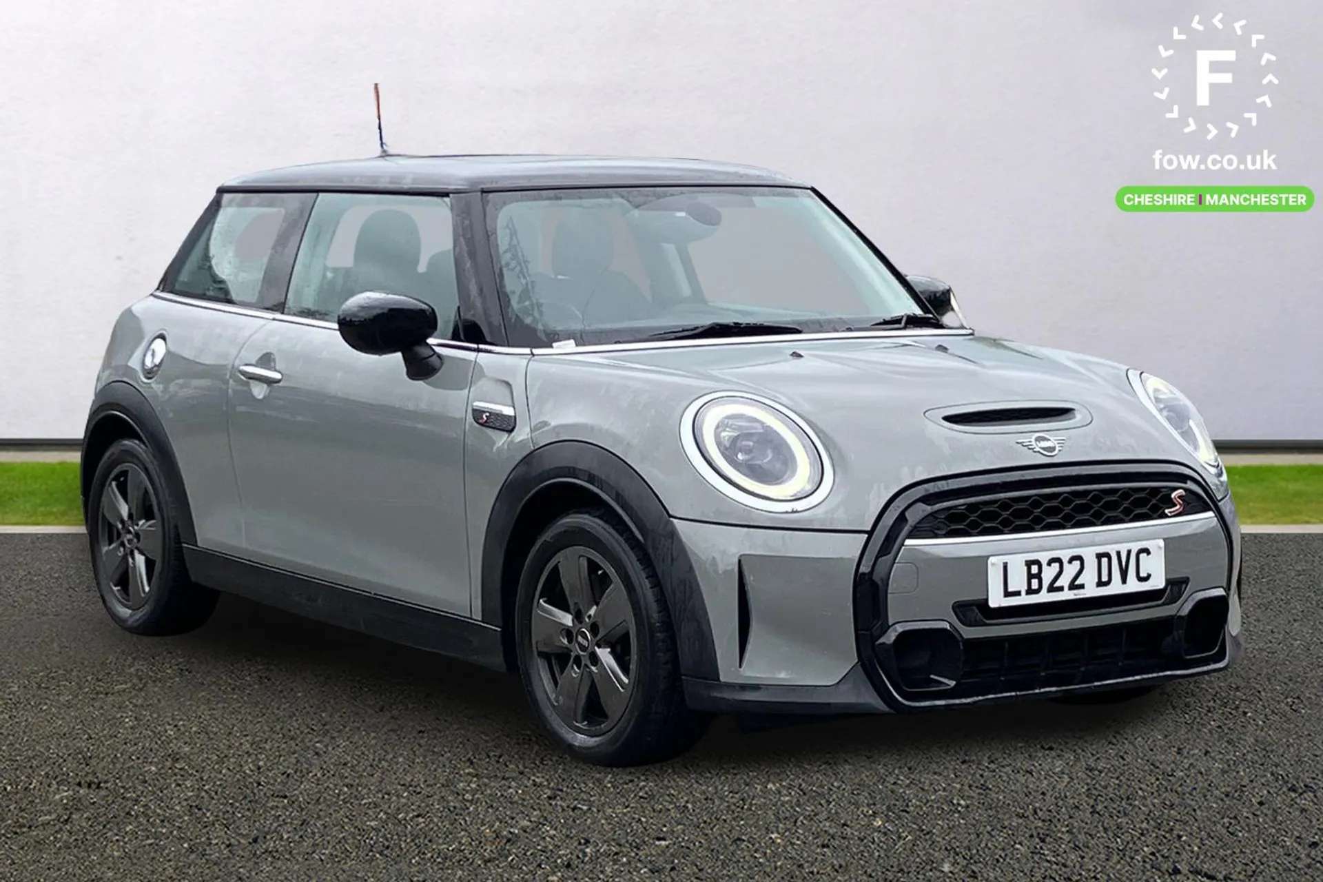 A 2022 MINI HATCH 2.0 Cooper S Classic 3dr [ Panoramic electric glass sunroof , Automatic start/stop function with brake energy recuperation , Cruise control with brake A 2022 MINI HATCH 2.0 Cooper S Classic 3dr [ Panoramic electric glass sunroof , Automatic start/stop function with brake energy recuperation , Cruise control with brake