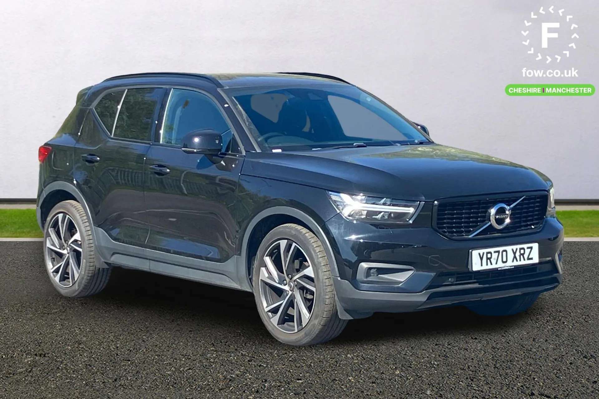 2020 VOLVO XC40 2020 VOLVO XC40