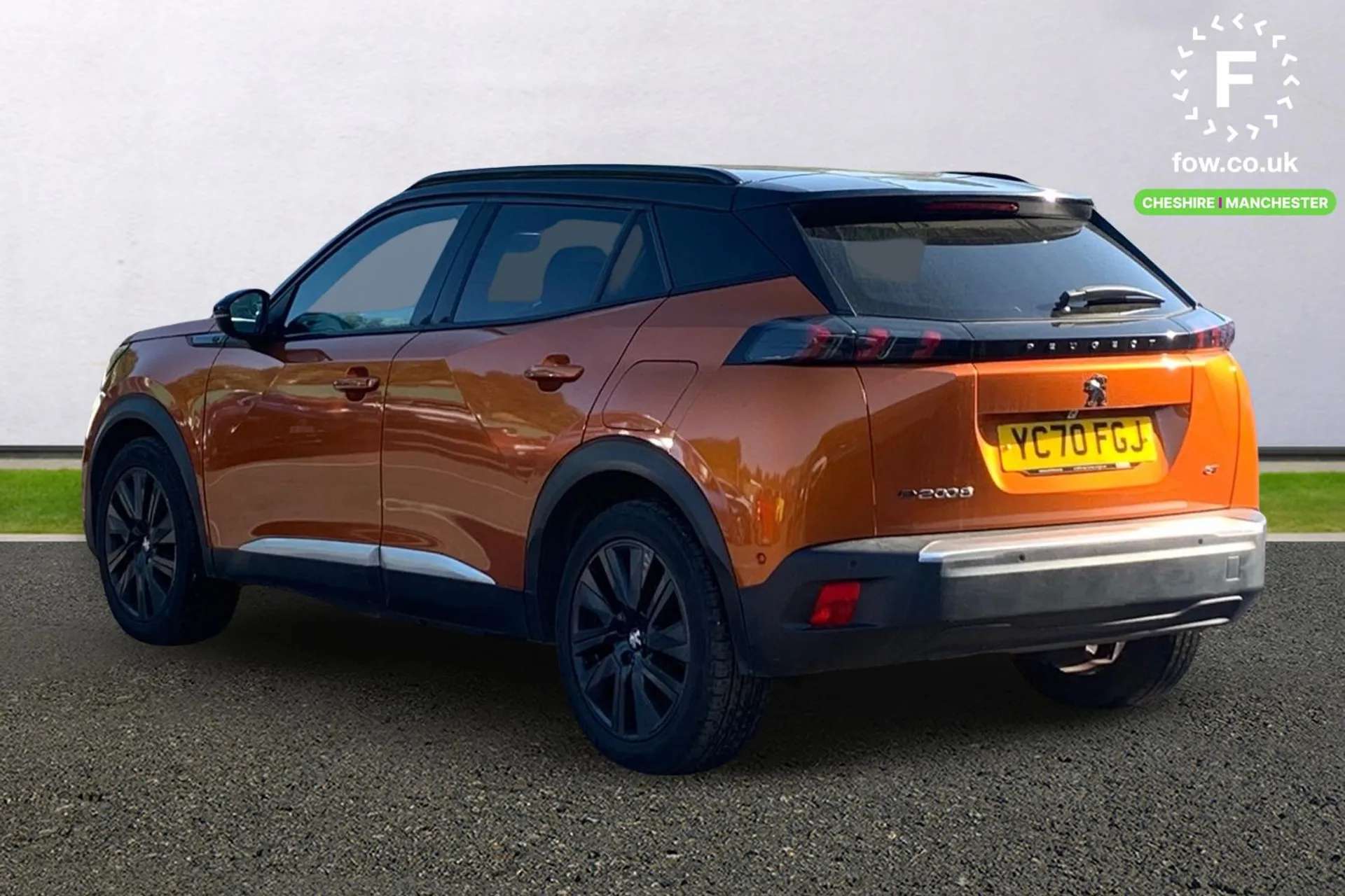 A 2020 PEUGEOT 2008 100kW GT 50kWh 5dr Auto [ Visio Park 1 with 180 degree Colour reversing camera , Front and rear parking sensors , Heated front seats , Smart phone doc A 2020 PEUGEOT 2008 100kW GT 50kWh 5dr Auto [ Visio Park 1 with 180 degree Colour reversing camera , Front and rear parking sensors , Heated front seats , Smart phone doc