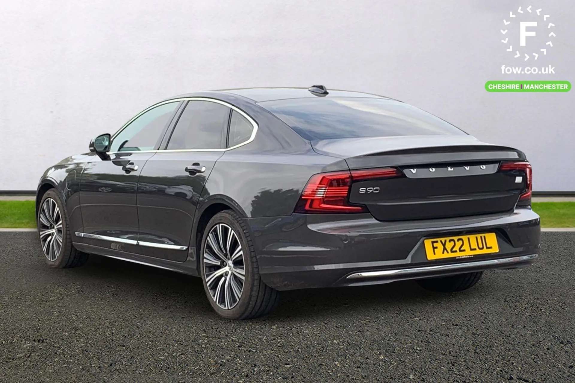2022 VOLVO S90 2022 VOLVO S90