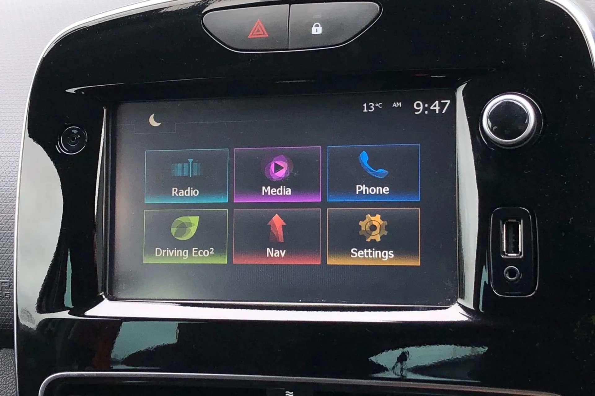 2017 RENAULT CLIO 2017 RENAULT CLIO