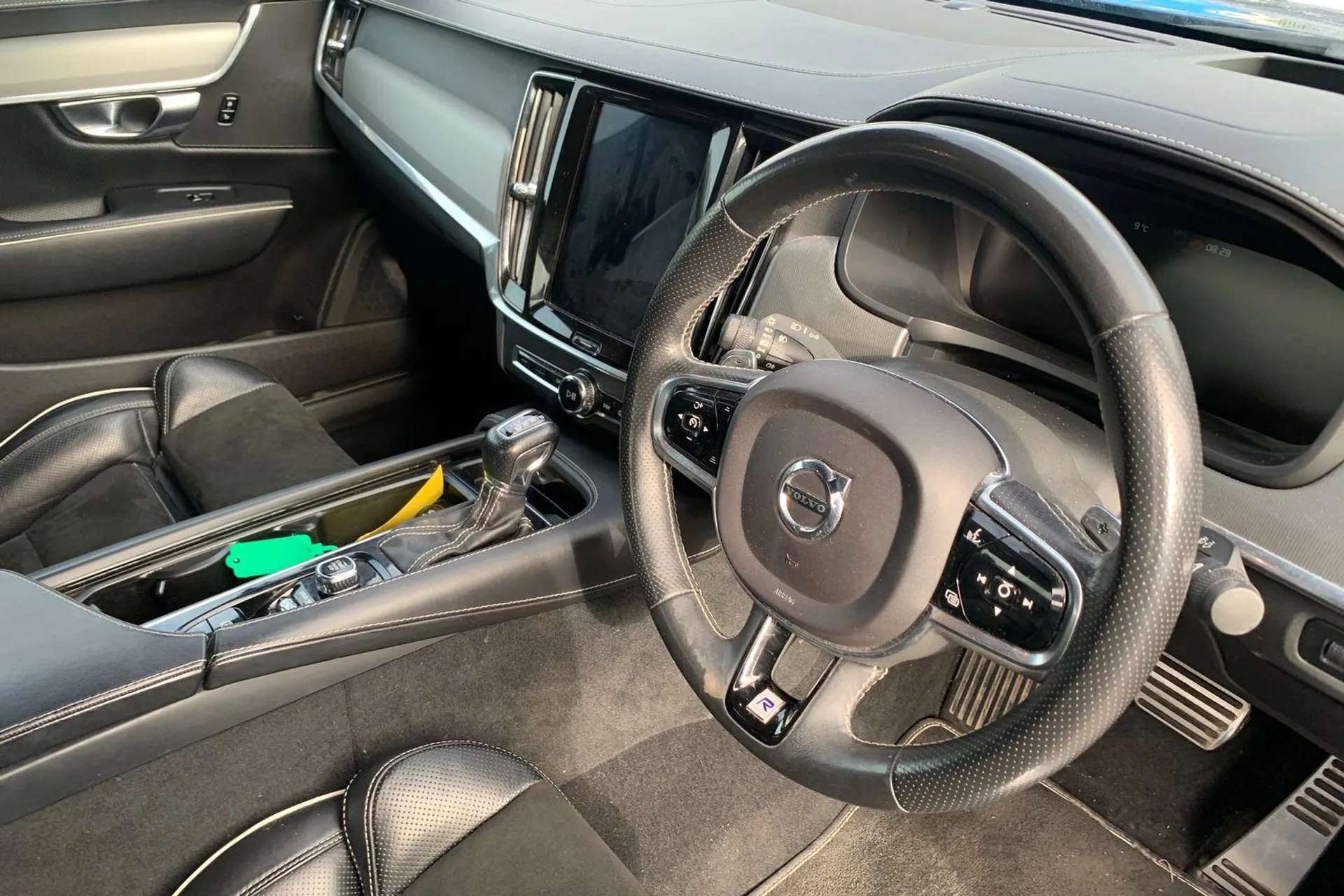 2018 VOLVO S90 2018 VOLVO S90