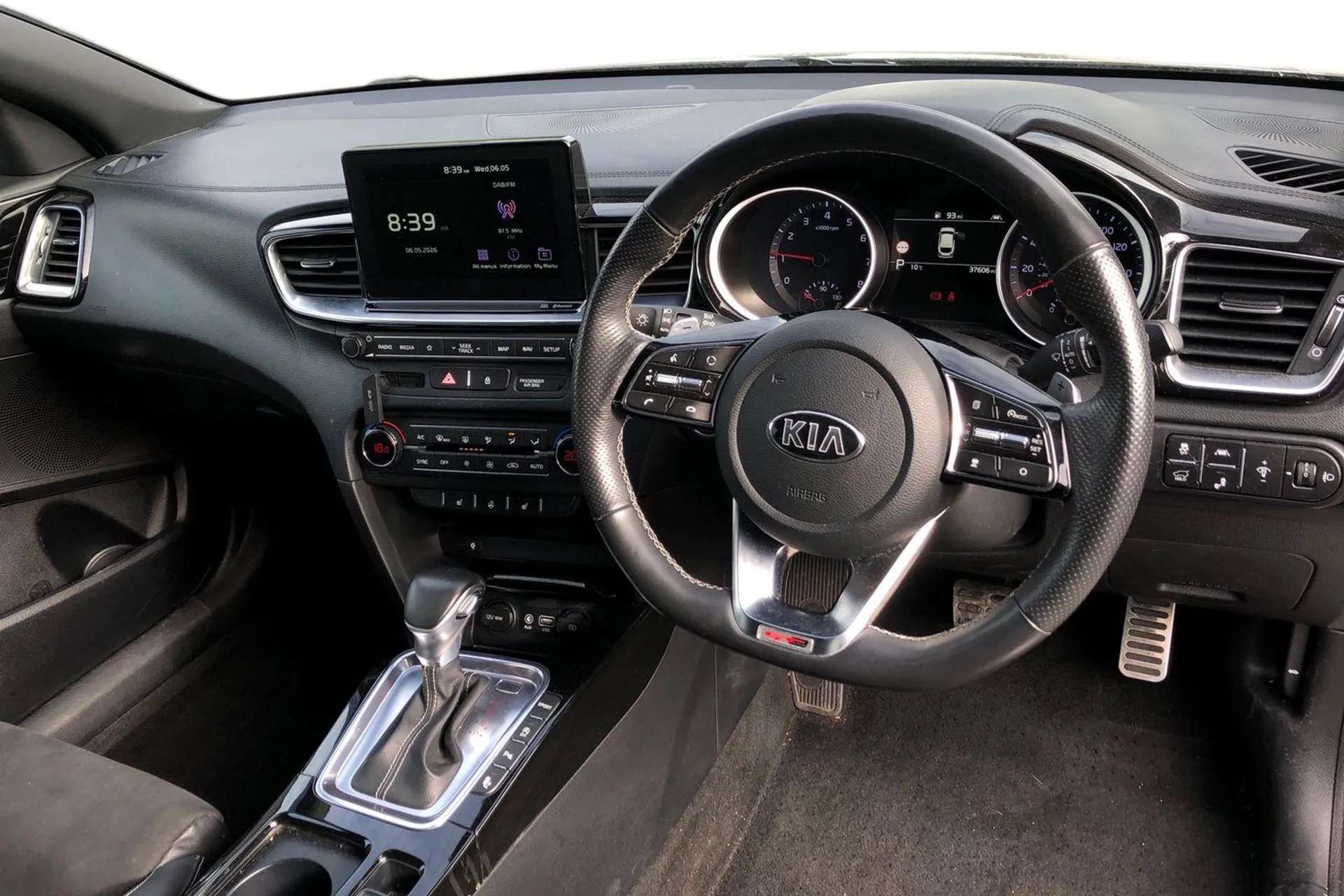 A 2019 KIA PRO CEED 1.4T GDi ISG GT-Line S 5dr DCT [ Smart power tailgate , Wireless Mobile Phone Charger , Smart park assist system (SPAS) with parallel/perpendicular/re A 2019 KIA PRO CEED 1.4T GDi ISG GT-Line S 5dr DCT [ Smart power tailgate , Wireless Mobile Phone Charger , Smart park assist system (SPAS) with parallel/perpendicular/re