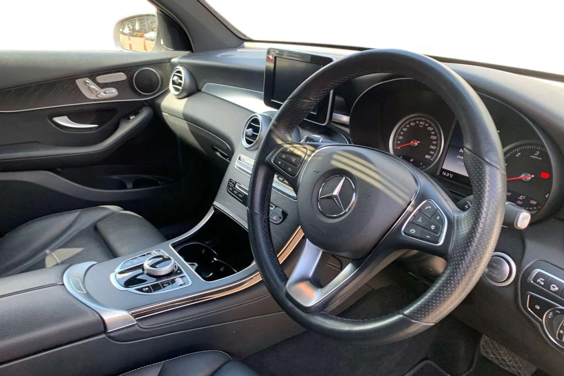 2019 MERCEDES-BENZ GLC COUPE 2019 MERCEDES-BENZ GLC COUPE