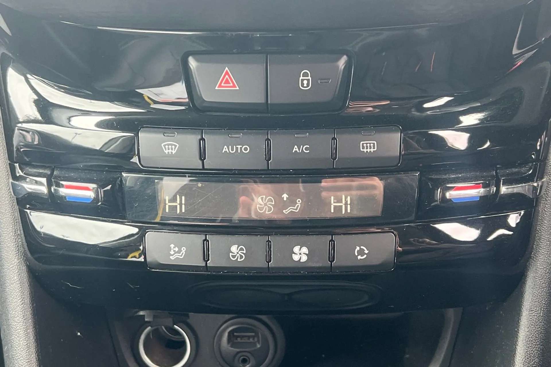 2018 PEUGEOT 2008 2018 PEUGEOT 2008