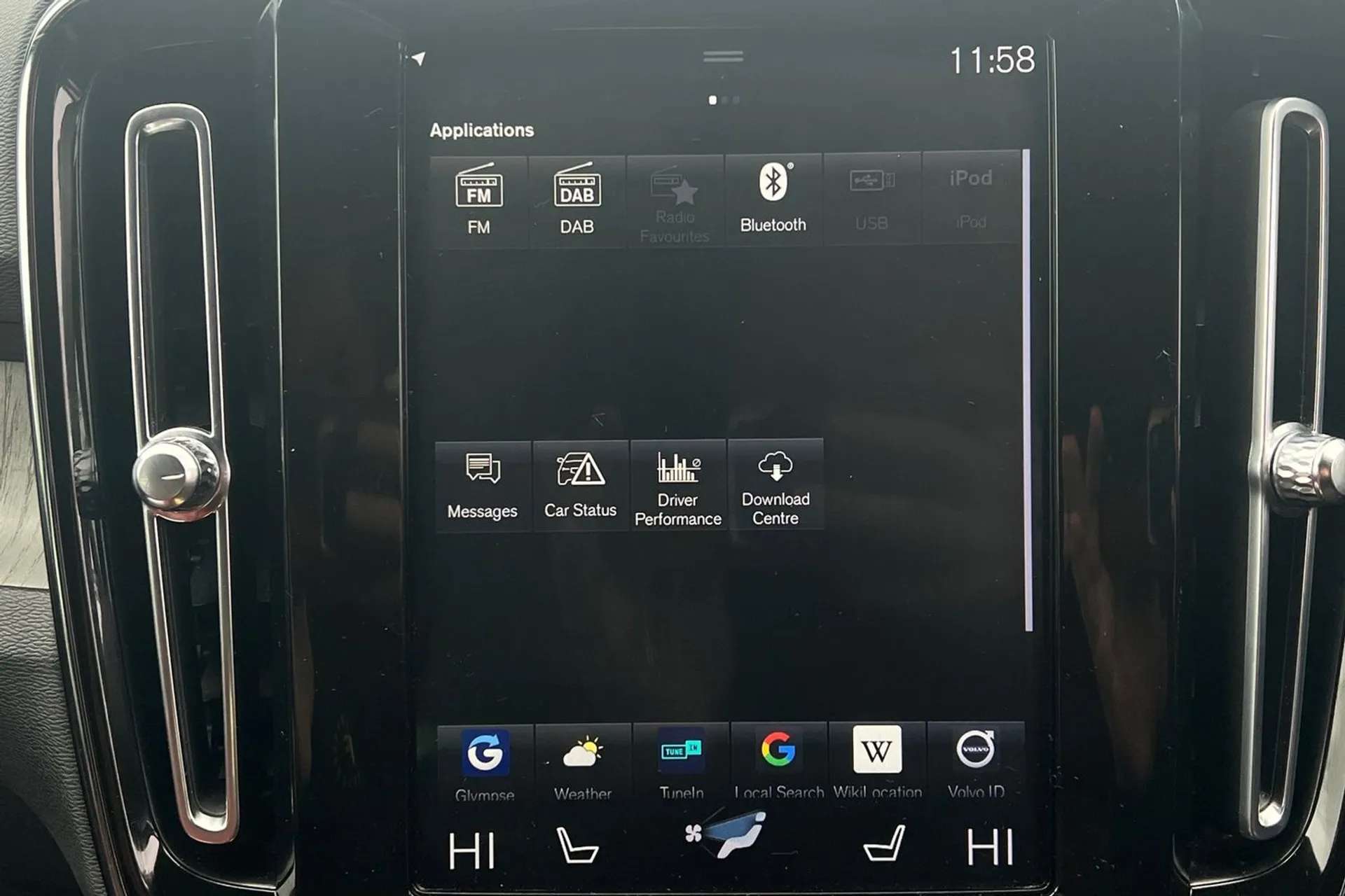 2020 VOLVO XC40 2020 VOLVO XC40