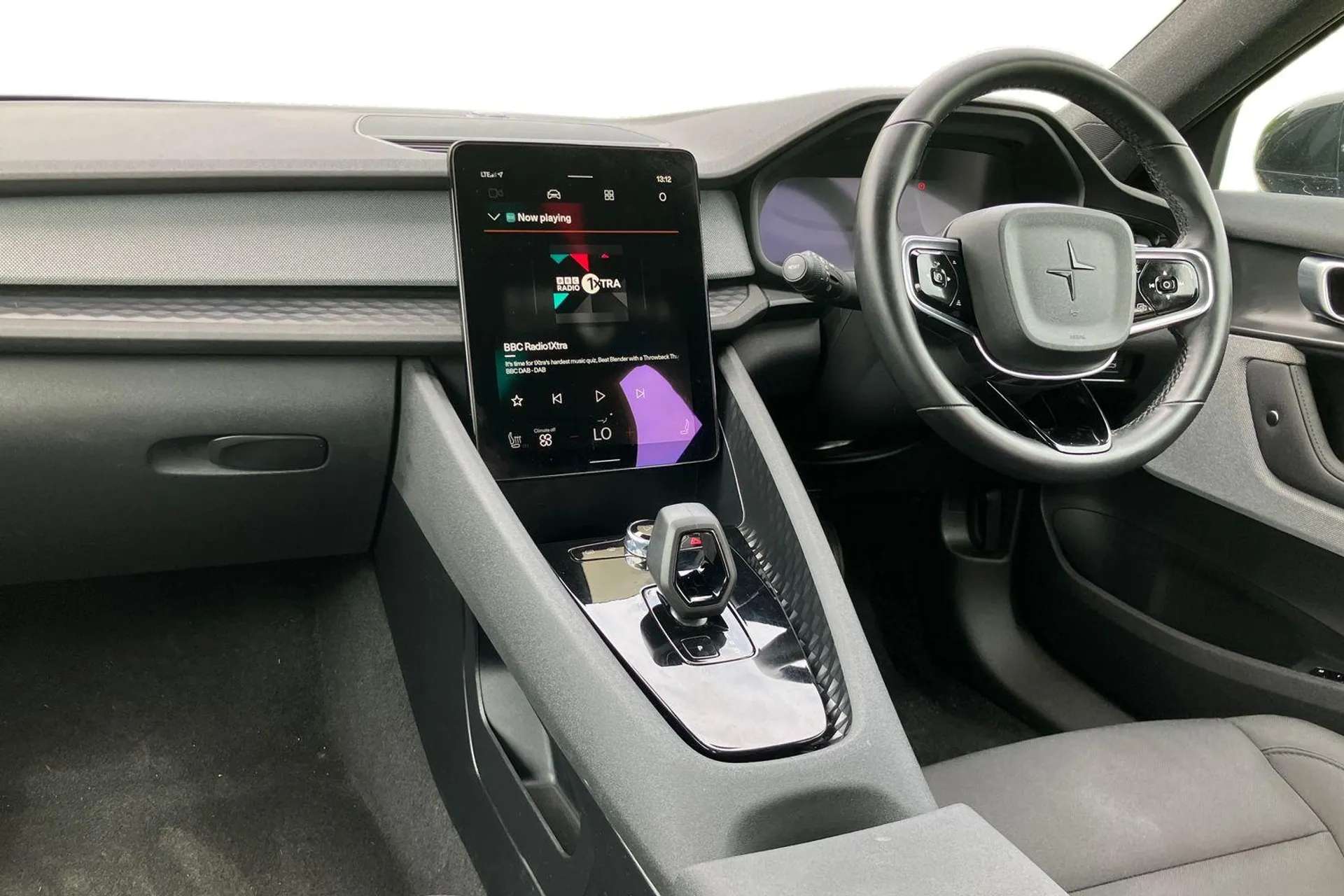 2022 POLESTAR 2 2022 POLESTAR 2