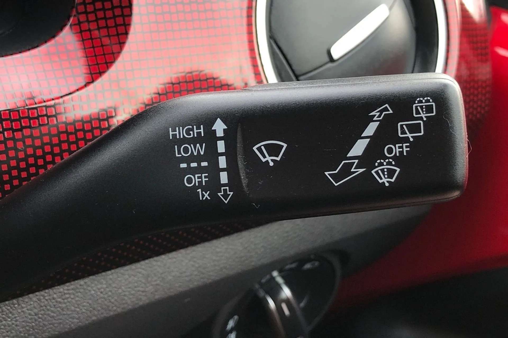 2018 VOLKSWAGEN UP 2018 VOLKSWAGEN UP
