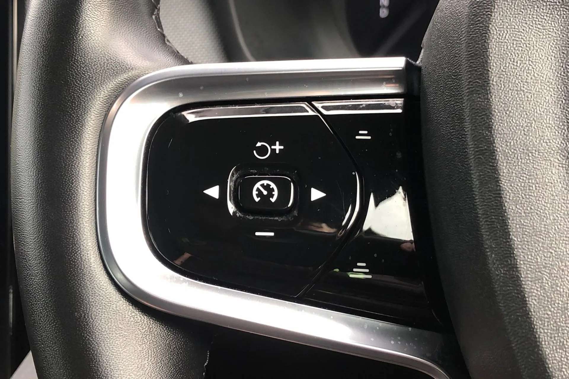 2023 POLESTAR 2 2023 POLESTAR 2