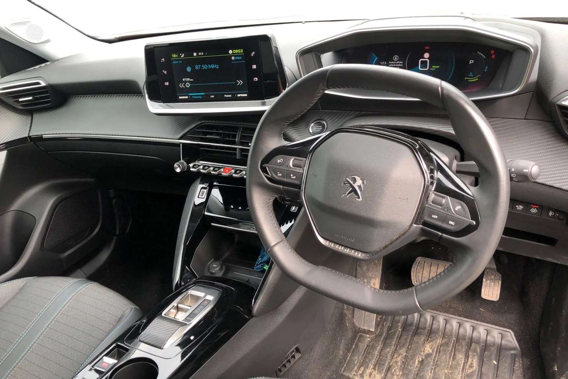2022 PEUGEOT 2008 2022 PEUGEOT 2008