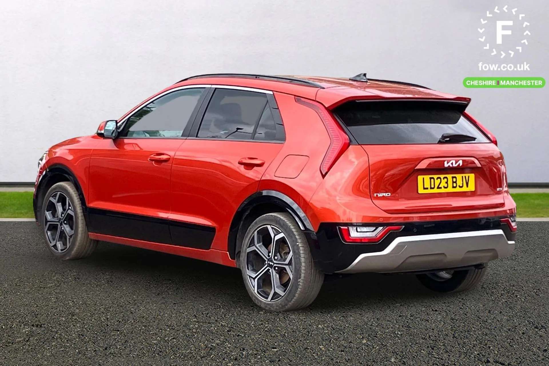 A 2023 KIA NIRO 1.6 GDi Hybrid 3 5dr DCT [ Reversing camera with dynamic guide lines , Front and rear parking sensors , Wireless Smartphone charger , Towing pack , 18 A 2023 KIA NIRO 1.6 GDi Hybrid 3 5dr DCT [ Reversing camera with dynamic guide lines , Front and rear parking sensors , Wireless Smartphone charger , Towing pack , 18