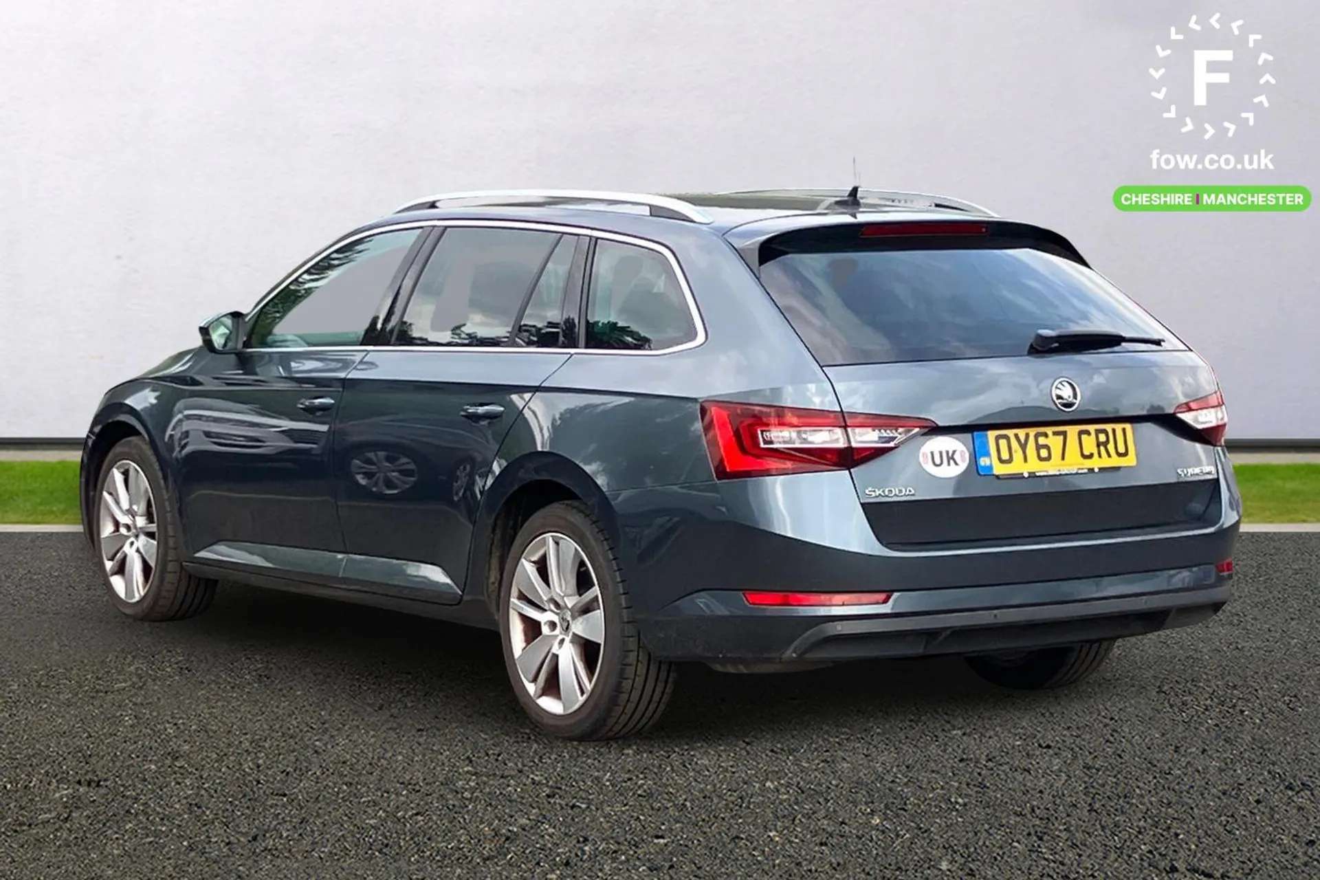A 2017 SKODA SUPERB 2.0 TDI CR 190 SE L Executive 5dr [ Auto dimming rear view mirror, Adaptive cruise control, Bi-Xenon headlights with AFS + integrated headlight washer A 2017 SKODA SUPERB 2.0 TDI CR 190 SE L Executive 5dr [ Auto dimming rear view mirror, Adaptive cruise control, Bi-Xenon headlights with AFS + integrated headlight washer