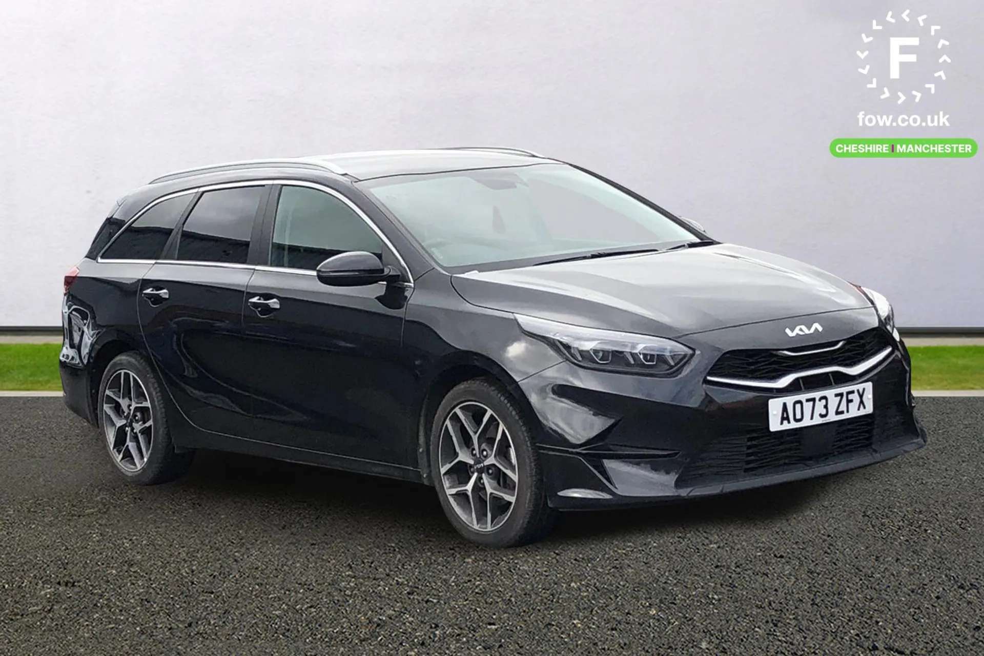 A 2023 KIA CEED 1.5T GDi ISG 3 5dr [4.2" supervision colour cluster display, Electric adjustable/heated/folding door mirrors with LED Indicators, LED daytime running A 2023 KIA CEED 1.5T GDi ISG 3 5dr [4.2" supervision colour cluster display, Electric adjustable/heated/folding door mirrors with LED Indicators, LED daytime running