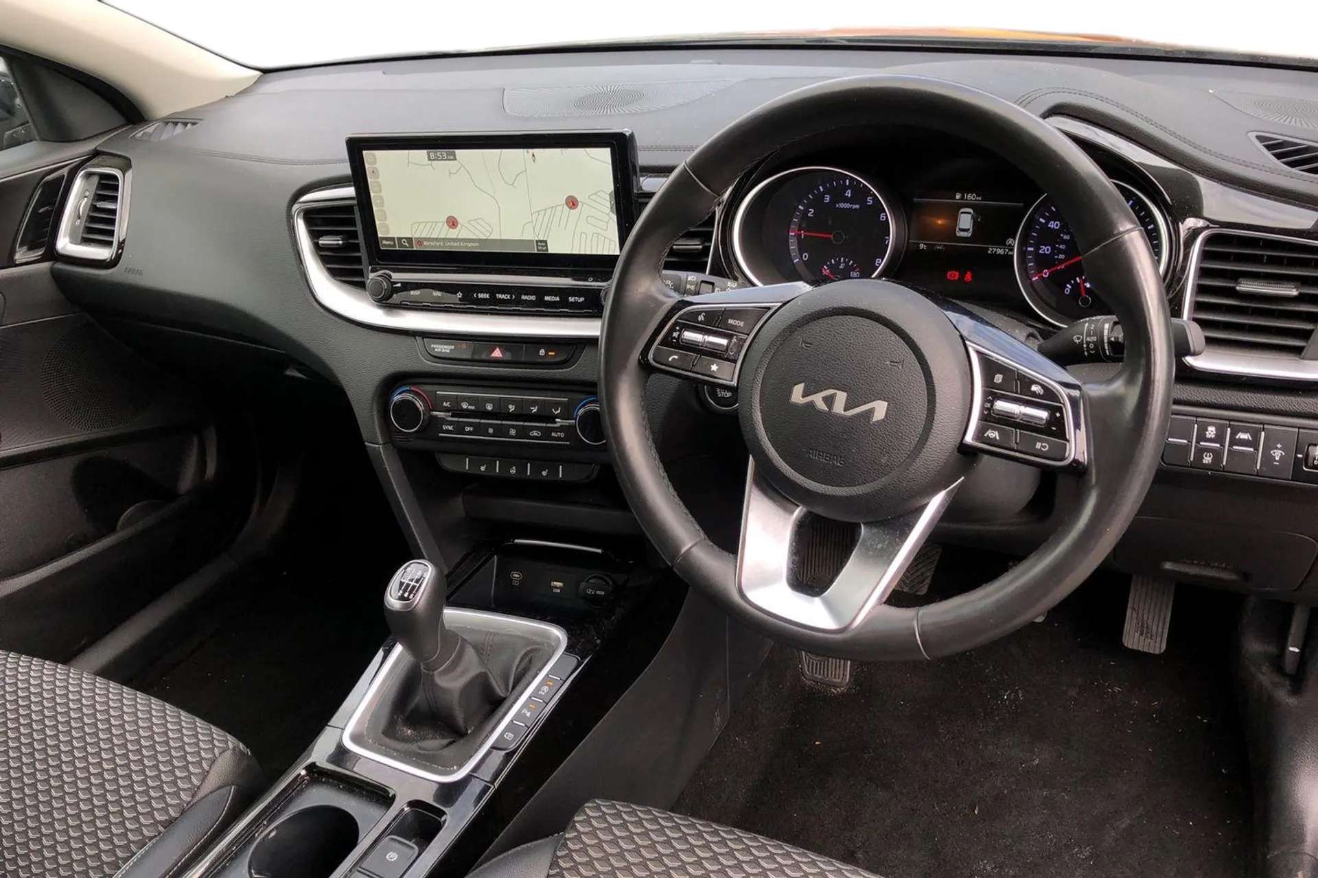 A 2023 KIA CEED 1.5T GDi ISG 3 5dr [4.2" supervision colour cluster display, Electric adjustable/heated/folding door mirrors with LED Indicators, LED daytime running A 2023 KIA CEED 1.5T GDi ISG 3 5dr [4.2" supervision colour cluster display, Electric adjustable/heated/folding door mirrors with LED Indicators, LED daytime running