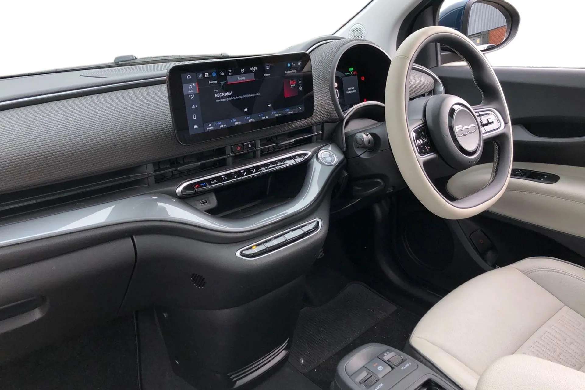 2024 FIAT 500 2024 FIAT 500