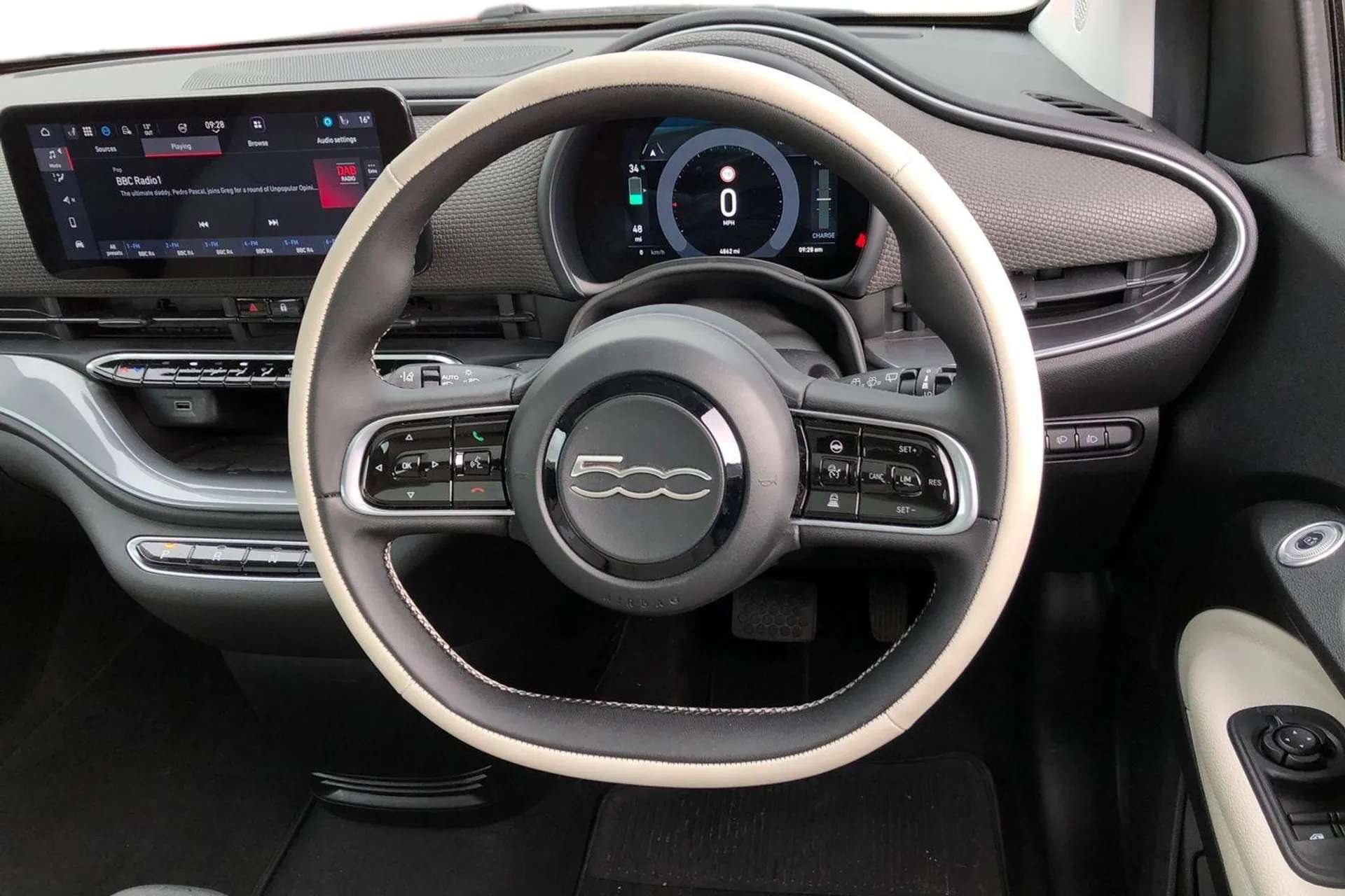 2024 FIAT 500 2024 FIAT 500