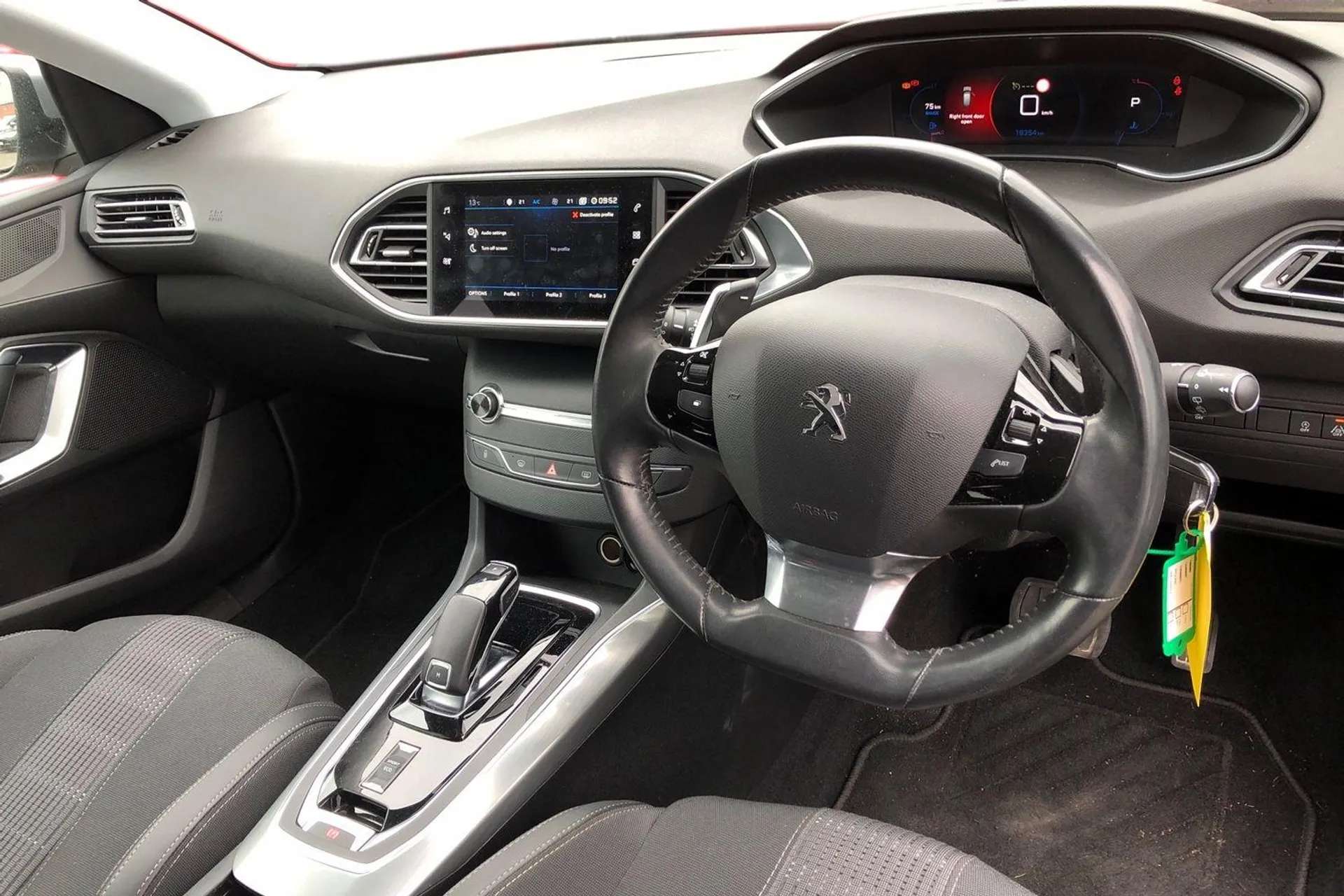 2021 PEUGEOT 308 2021 PEUGEOT 308