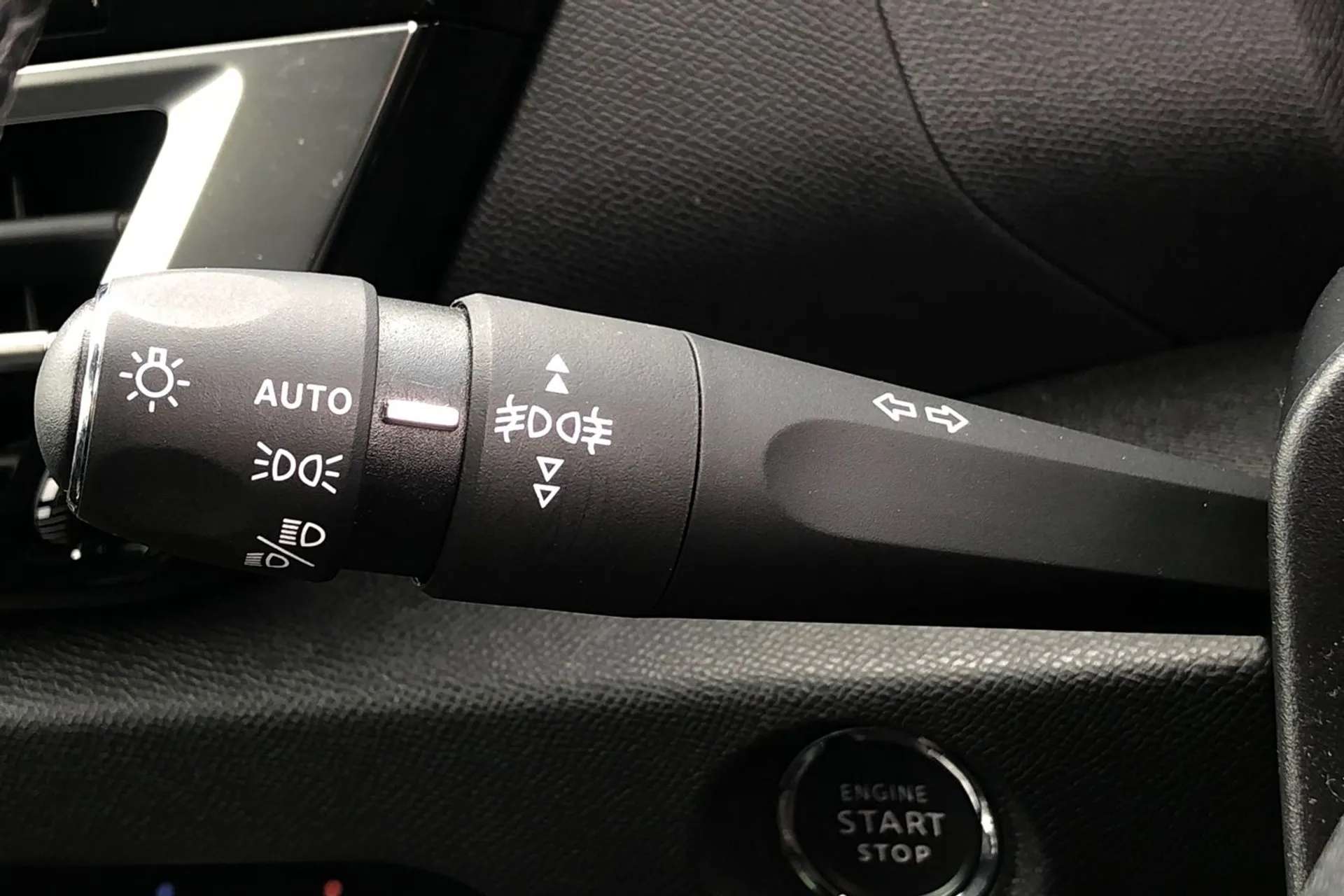 2023 CITROEN C4 2023 CITROEN C4