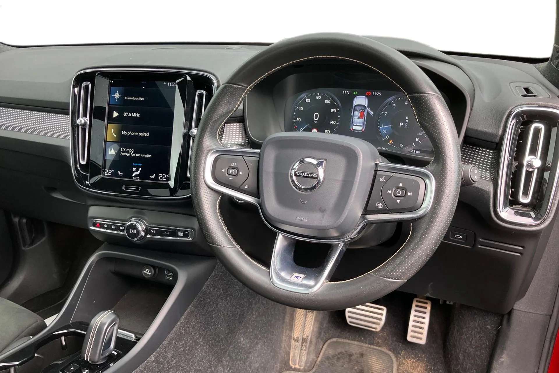2019 VOLVO XC40 2019 VOLVO XC40