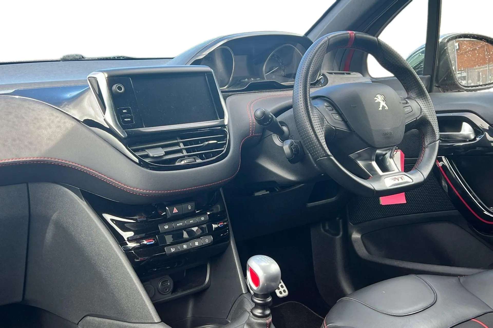 2016 PEUGEOT 208 2016 PEUGEOT 208