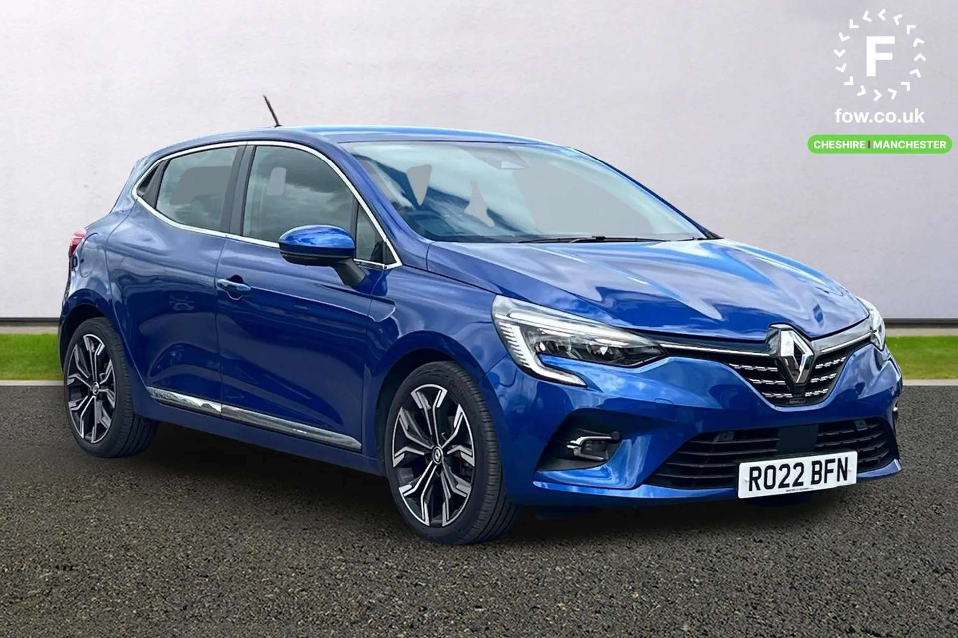 A 2022 RENAULT CLIO 1.0 TCe 90 SE Edition 5dr [ 7" TFT colour instrumental display, Full LED front and rear headlamps integrating daytime running lights, Front and Rear P A 2022 RENAULT CLIO 1.0 TCe 90 SE Edition 5dr [ 7" TFT colour instrumental display, Full LED front and rear headlamps integrating daytime running lights, Front and Rear P