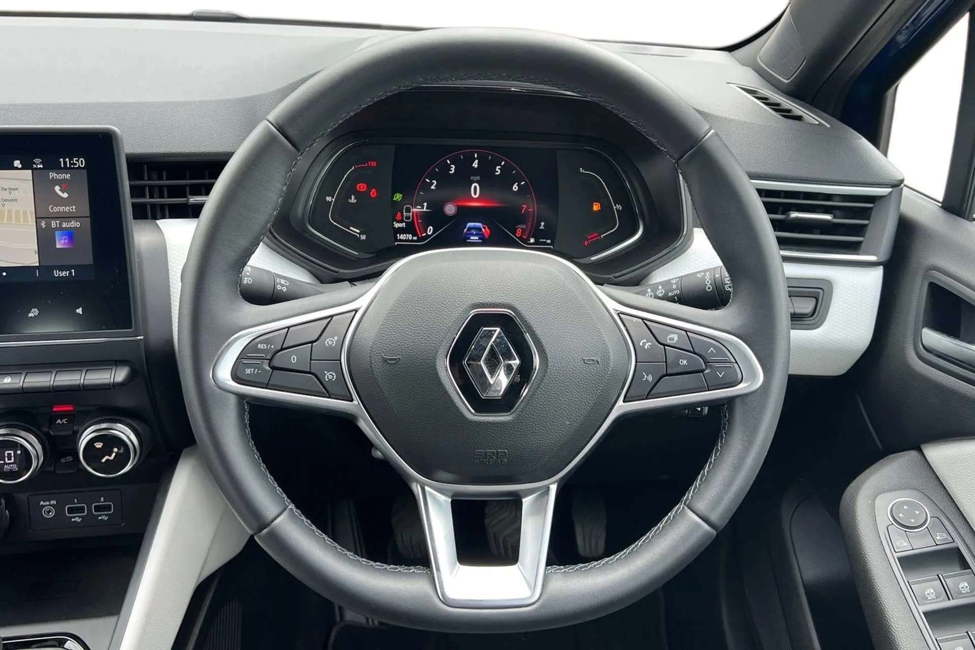 2022 RENAULT CLIO 2022 RENAULT CLIO