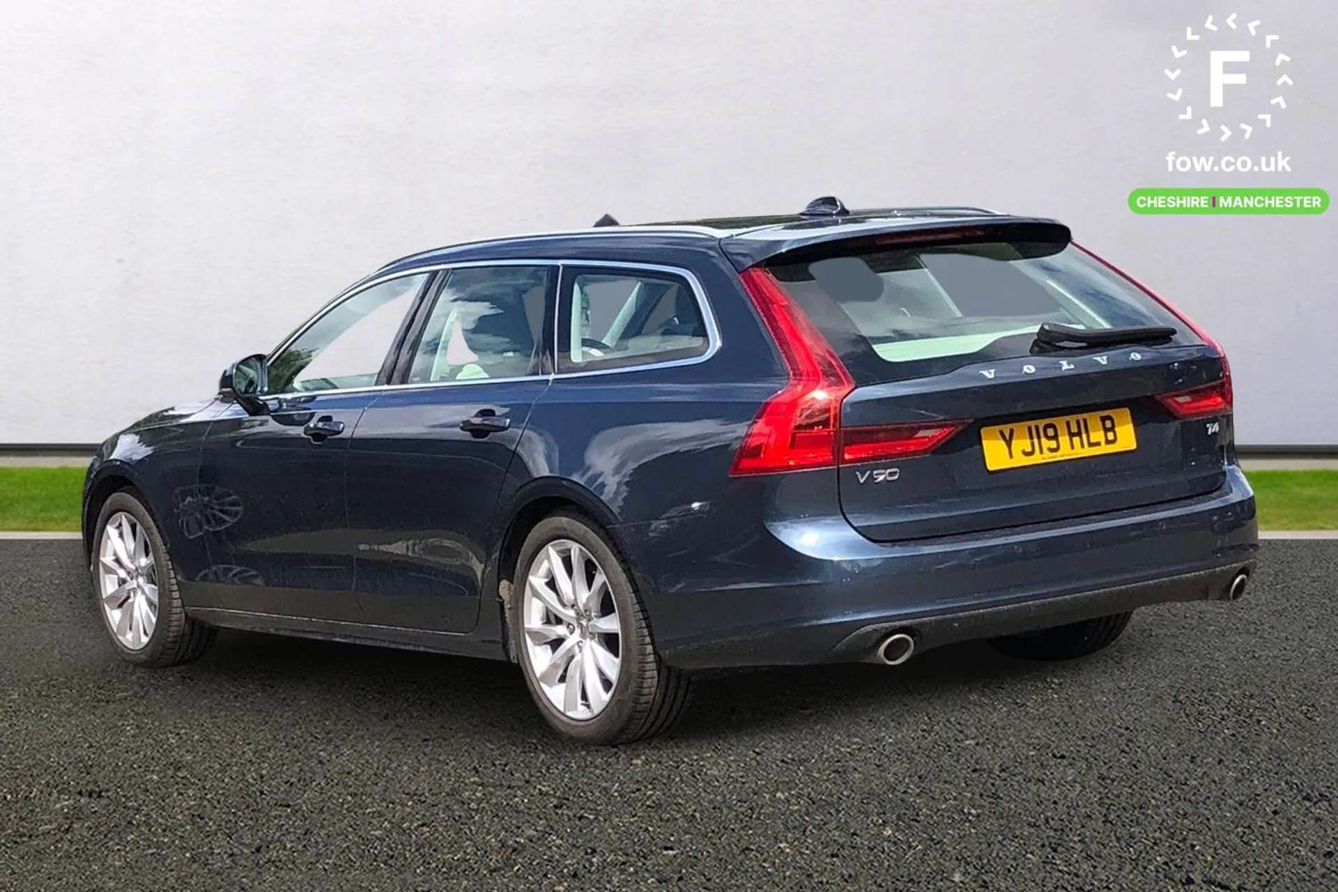 A 2019 VOLVO V90 2.0 T4 Momentum Plus 5dr Geartronic [Front and rear park assist, Handsfree bootlid opening/closing, Intellisafe Assist (Pilot Assist and Adaptive Crui A 2019 VOLVO V90 2.0 T4 Momentum Plus 5dr Geartronic [Front and rear park assist, Handsfree bootlid opening/closing, Intellisafe Assist (Pilot Assist and Adaptive Crui