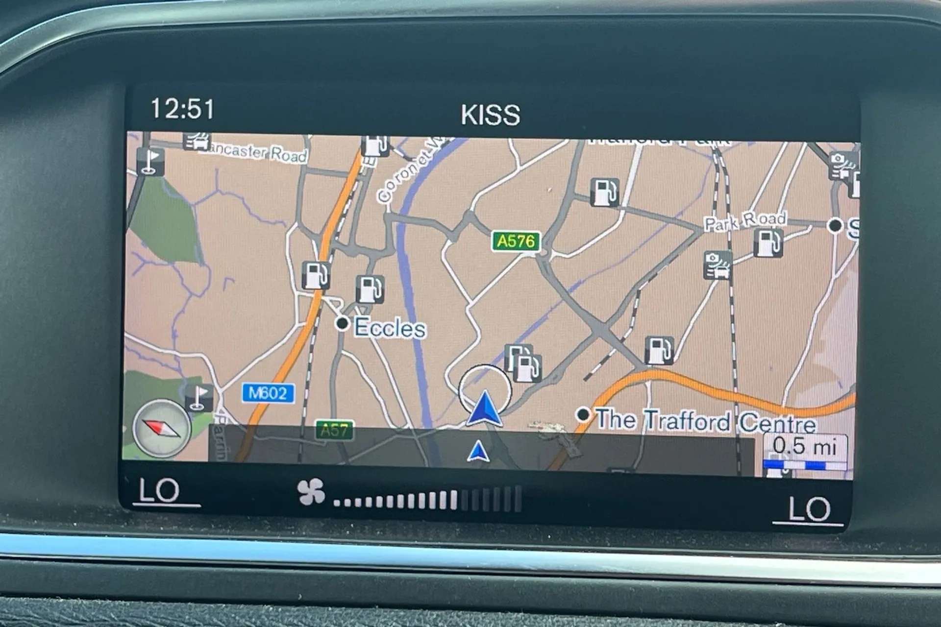 2019 VOLVO V40 2019 VOLVO V40