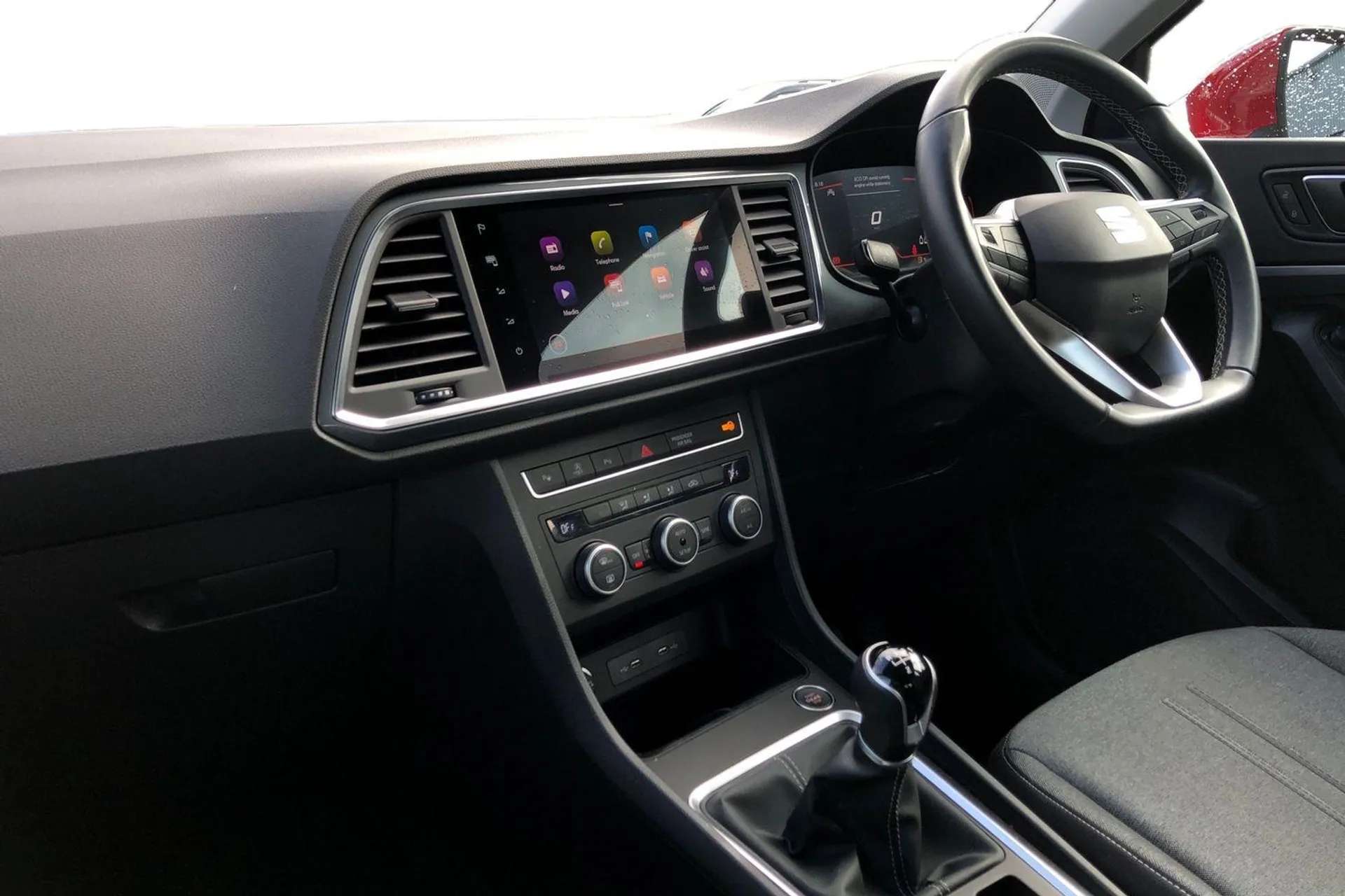 A 2023 SEAT ATECA 1.0 TSI SE Technology 5dr [ Self parking functionality (includes front and rear parking sensors) , Wireless phone charger , Interior lighting pack , 1 A 2023 SEAT ATECA 1.0 TSI SE Technology 5dr [ Self parking functionality (includes front and rear parking sensors) , Wireless phone charger , Interior lighting pack , 1