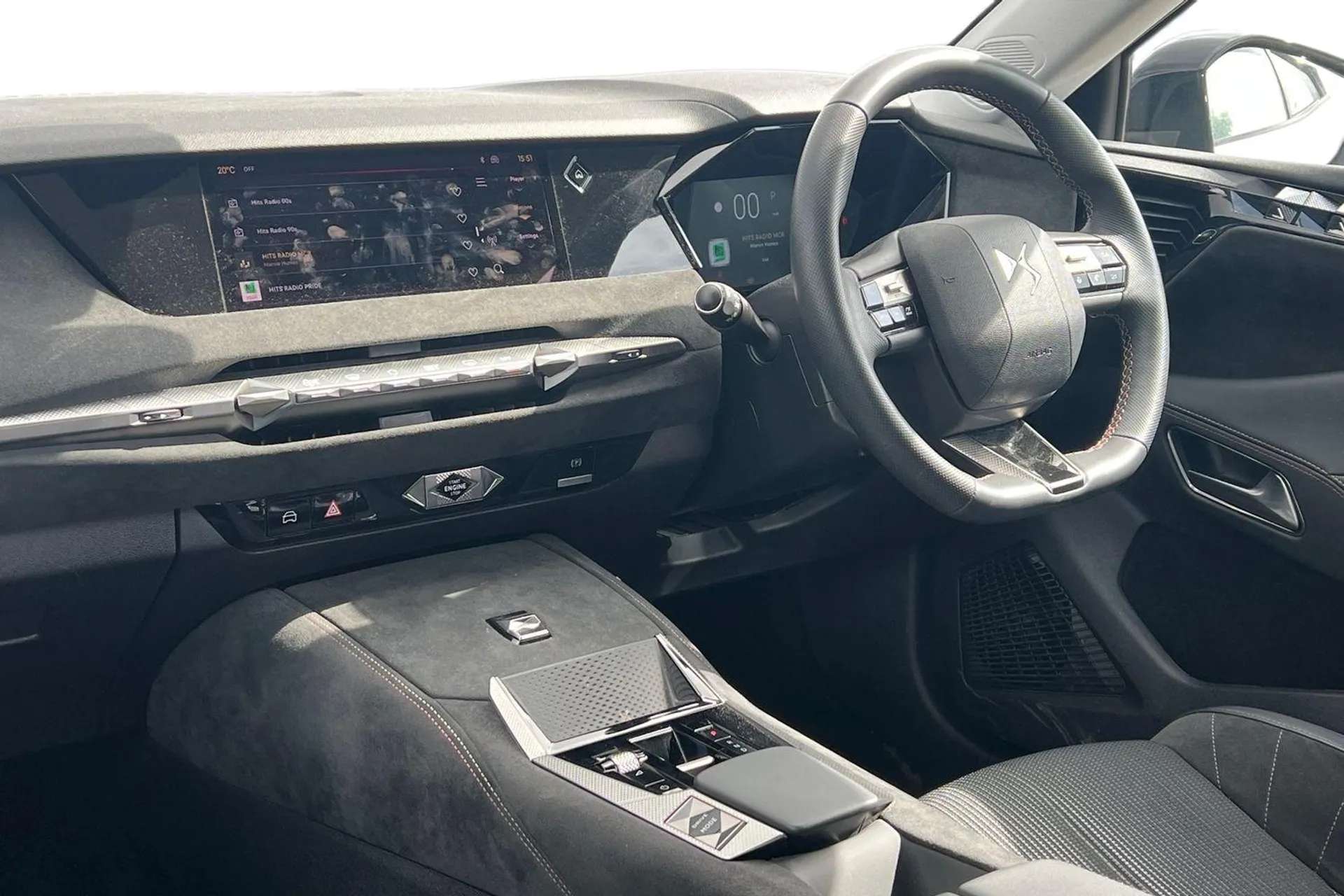 A 2023 DS DS4 1.2 PureTech Performance Line 5dr EAT8 [ Reversing camera with washer function , 180 vision reversing camera , Front parking sensor , Rear parking sen A 2023 DS DS4 1.2 PureTech Performance Line 5dr EAT8 [ Reversing camera with washer function , 180 vision reversing camera , Front parking sensor , Rear parking sen