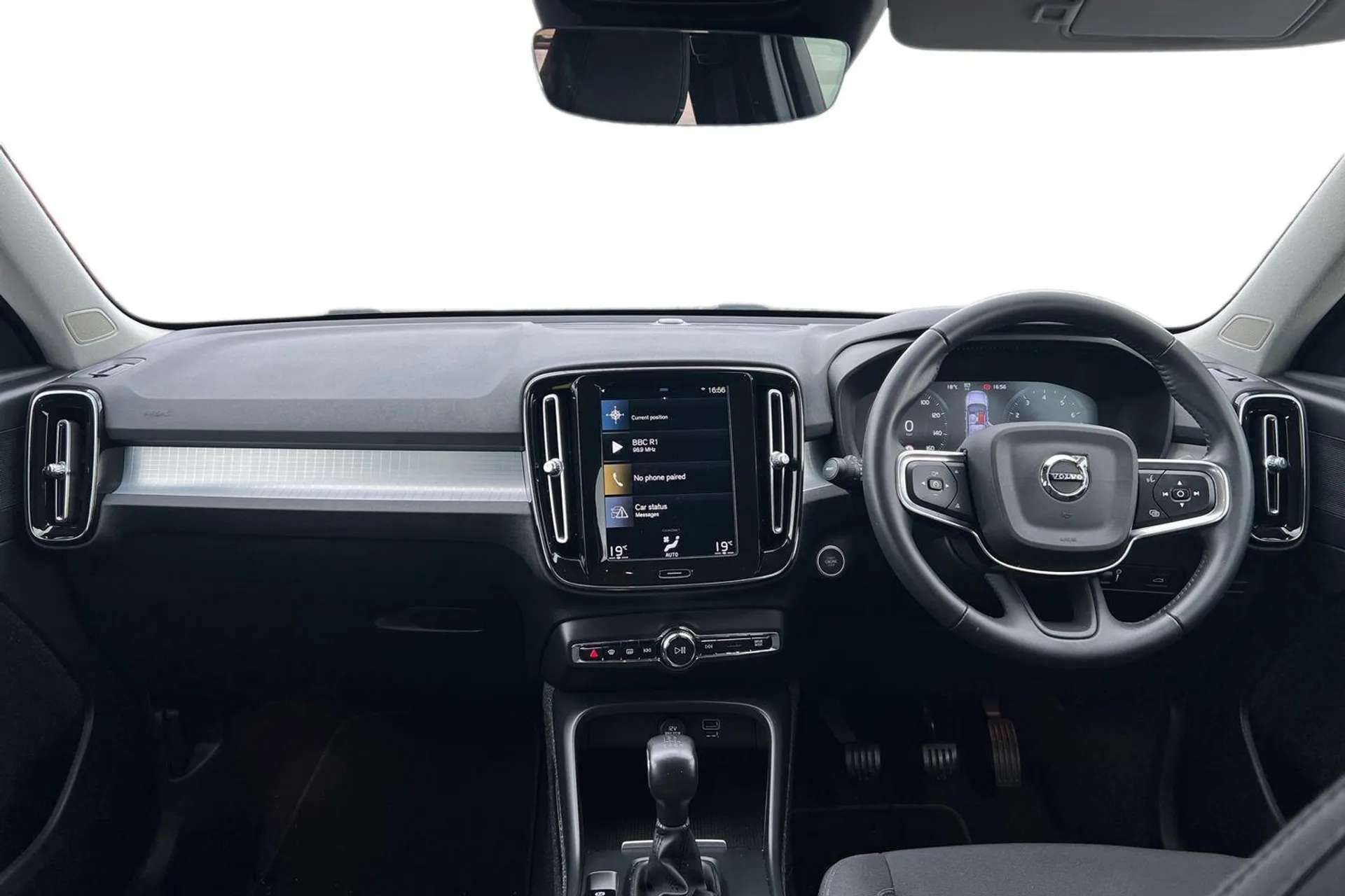 2021 VOLVO XC40 2021 VOLVO XC40