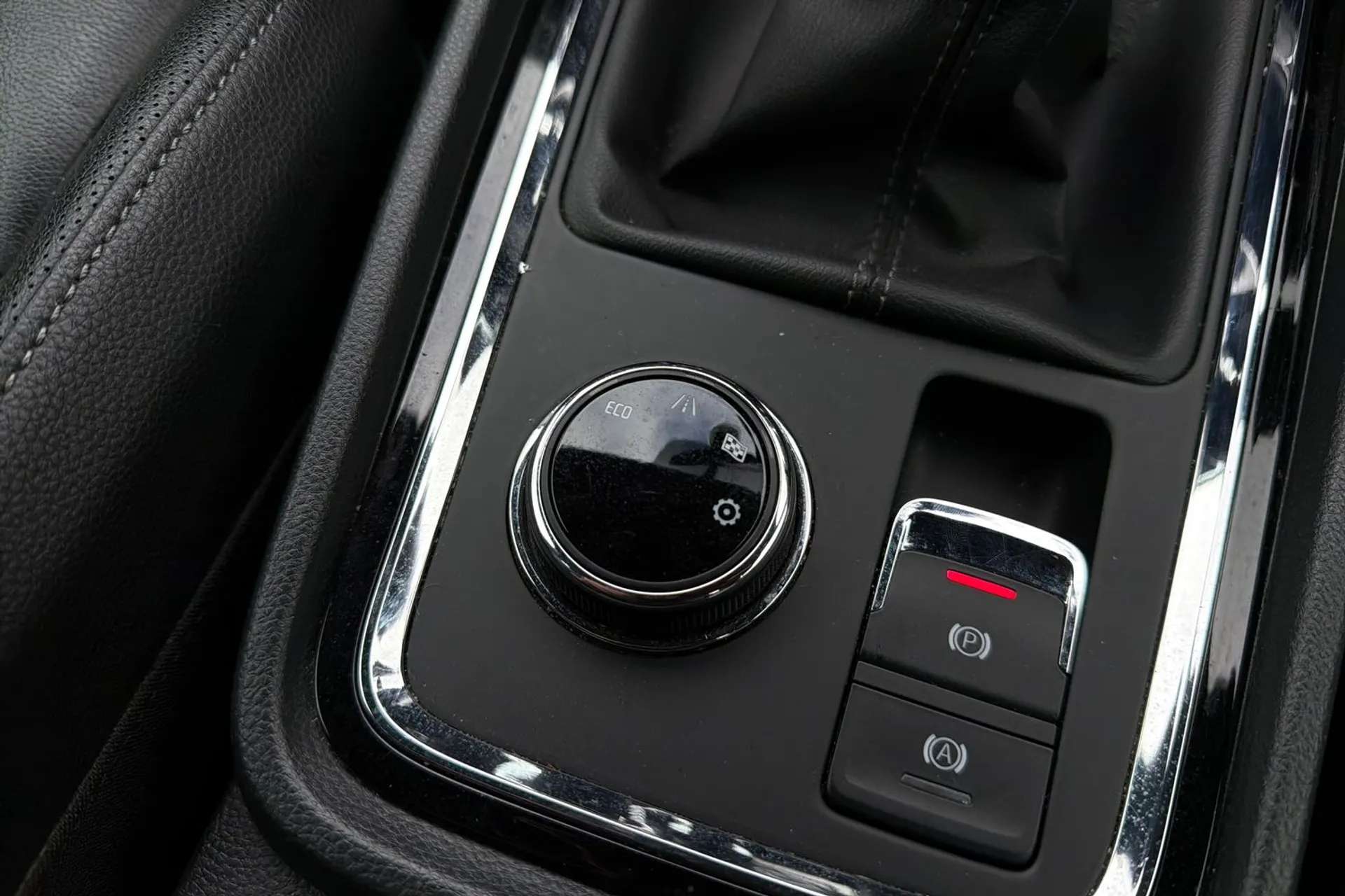 2017 SEAT ATECA 2017 SEAT ATECA