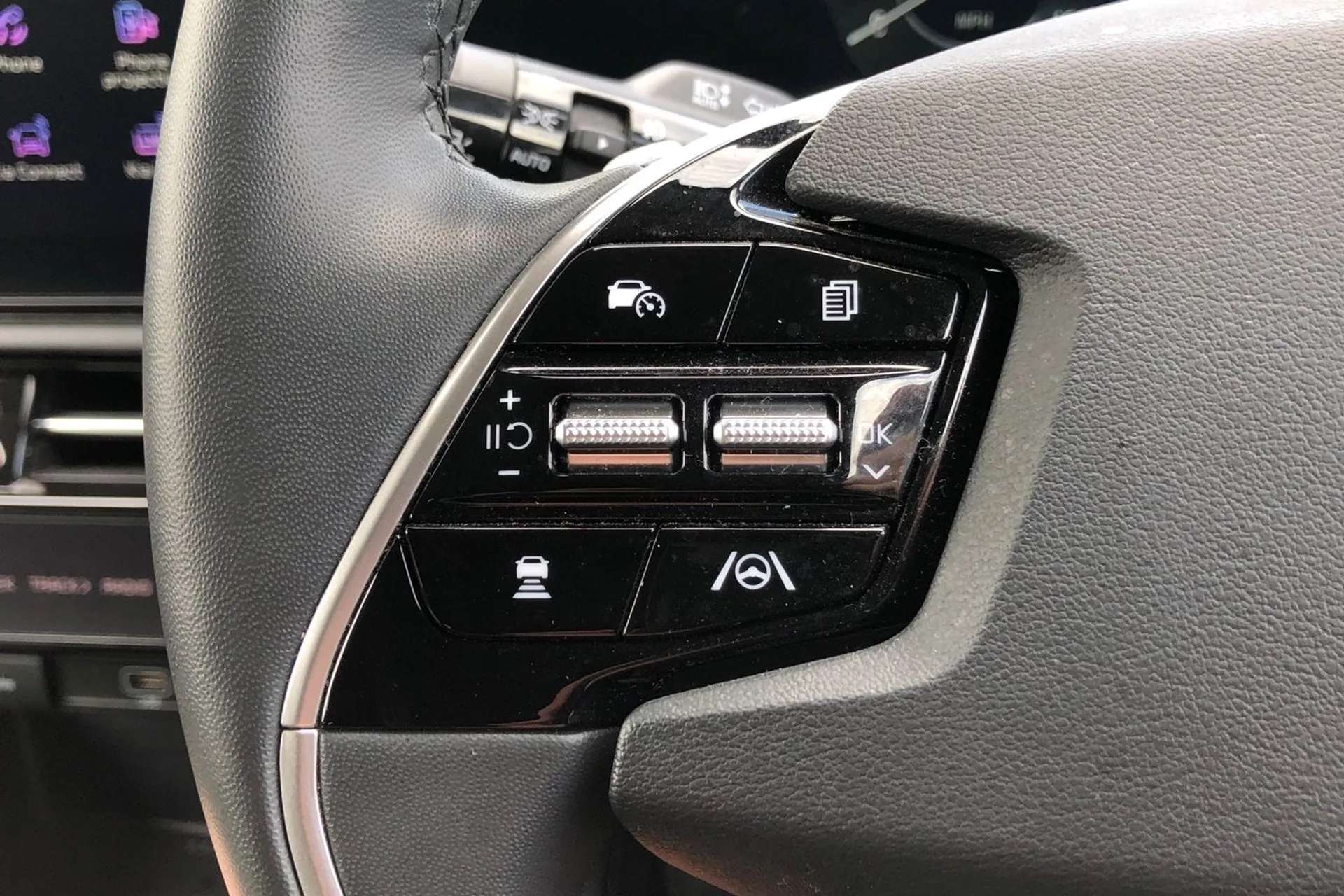 2024 KIA NIRO 2024 KIA NIRO