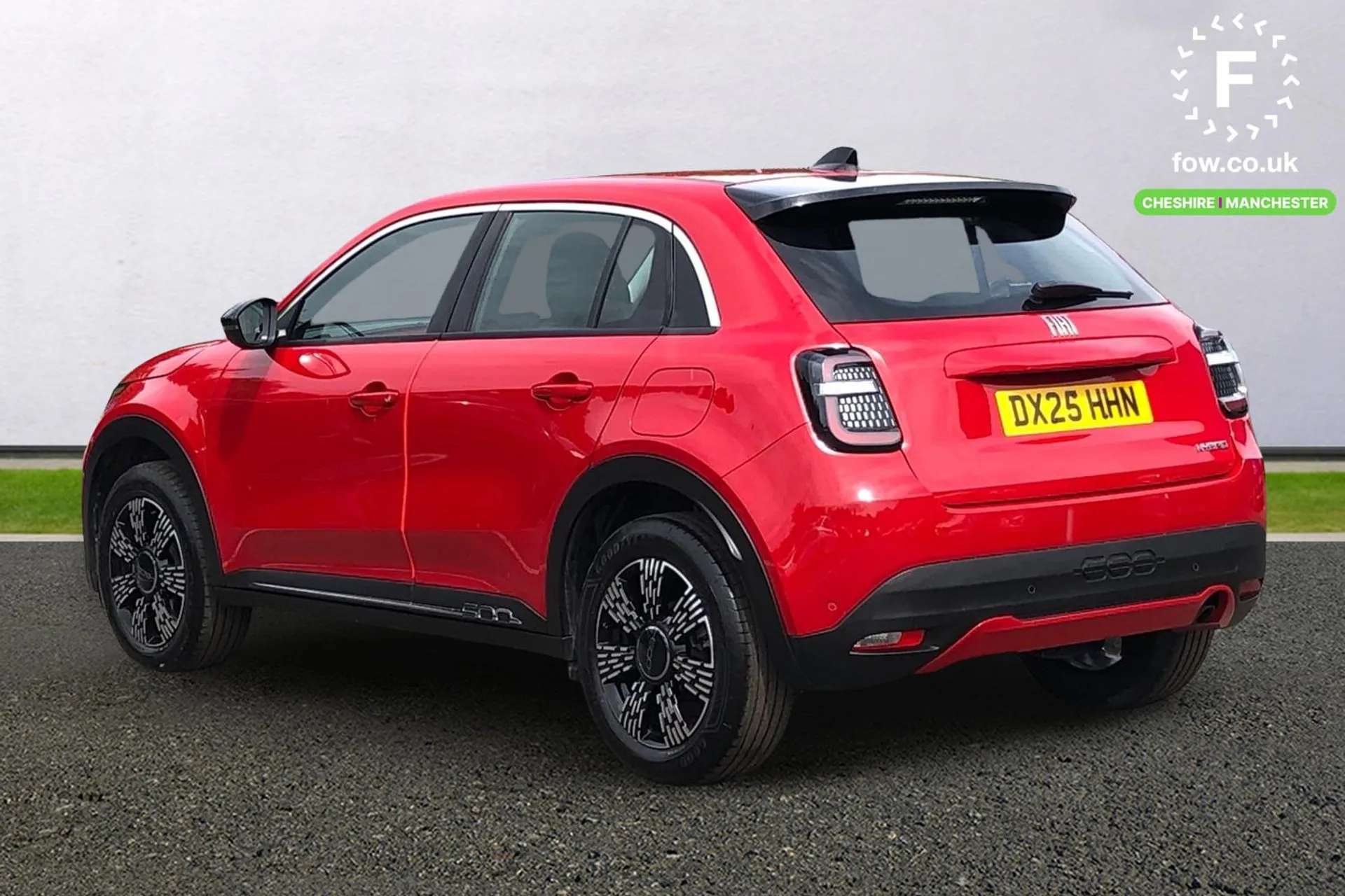 2025 FIAT 600 2025 FIAT 600