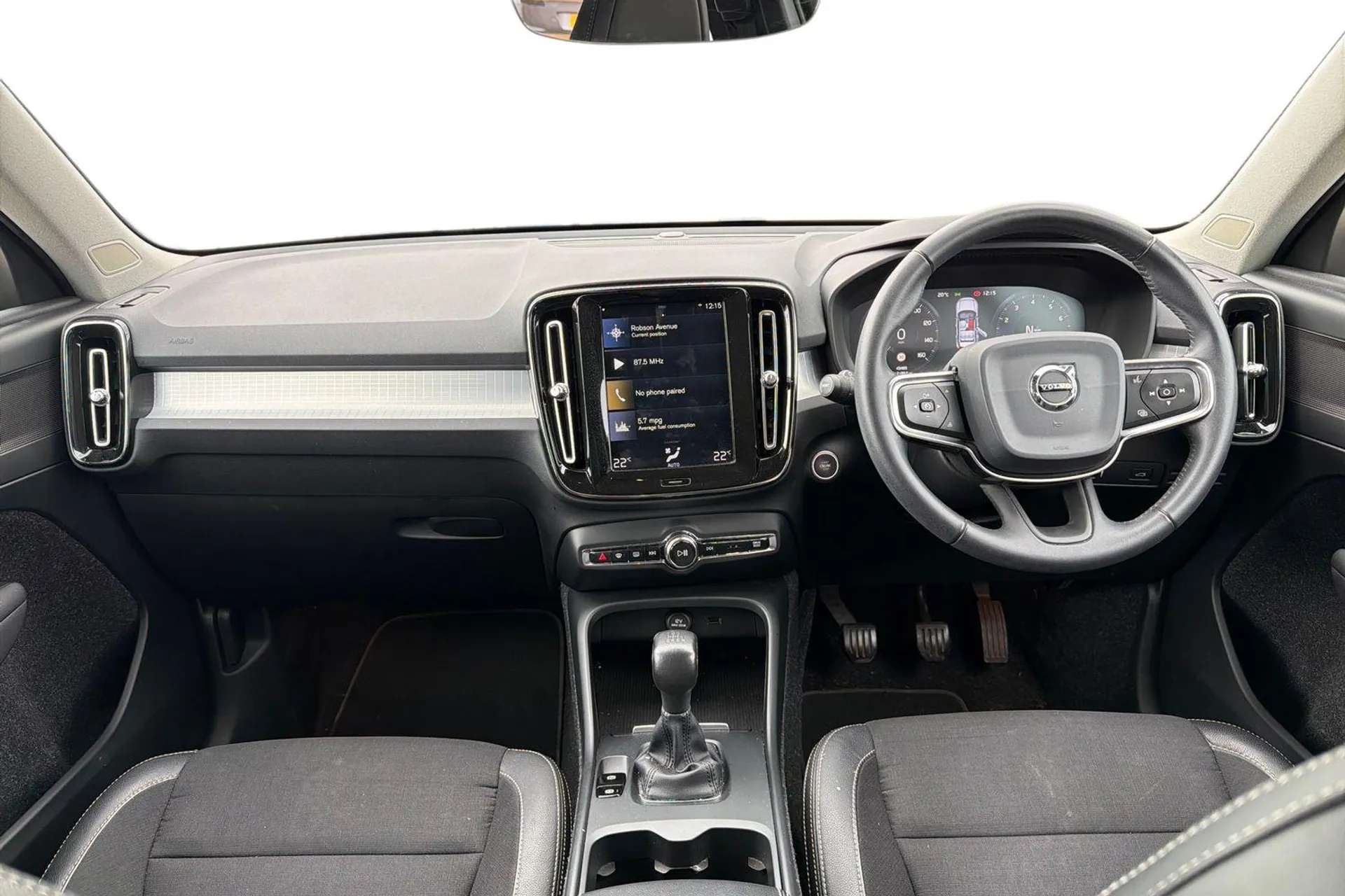 2019 VOLVO XC40 2019 VOLVO XC40