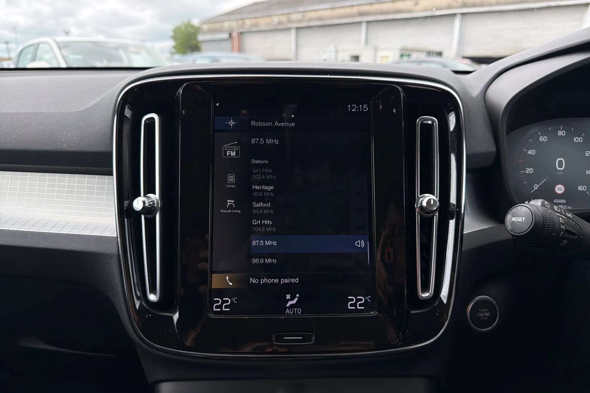 2019 VOLVO XC40 2019 VOLVO XC40