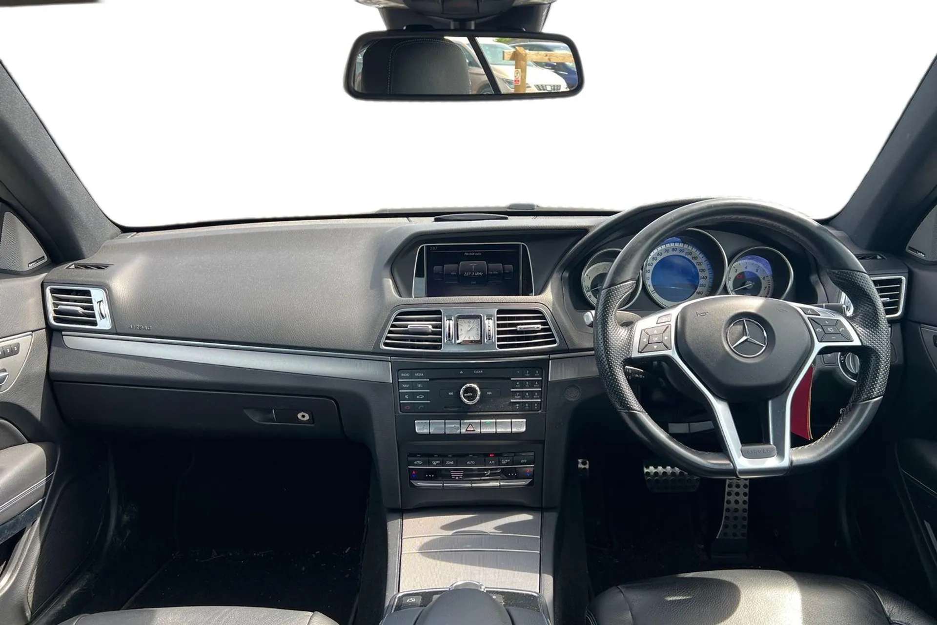 2016 MERCEDES-BENZ E CLASS 2016 MERCEDES-BENZ E CLASS