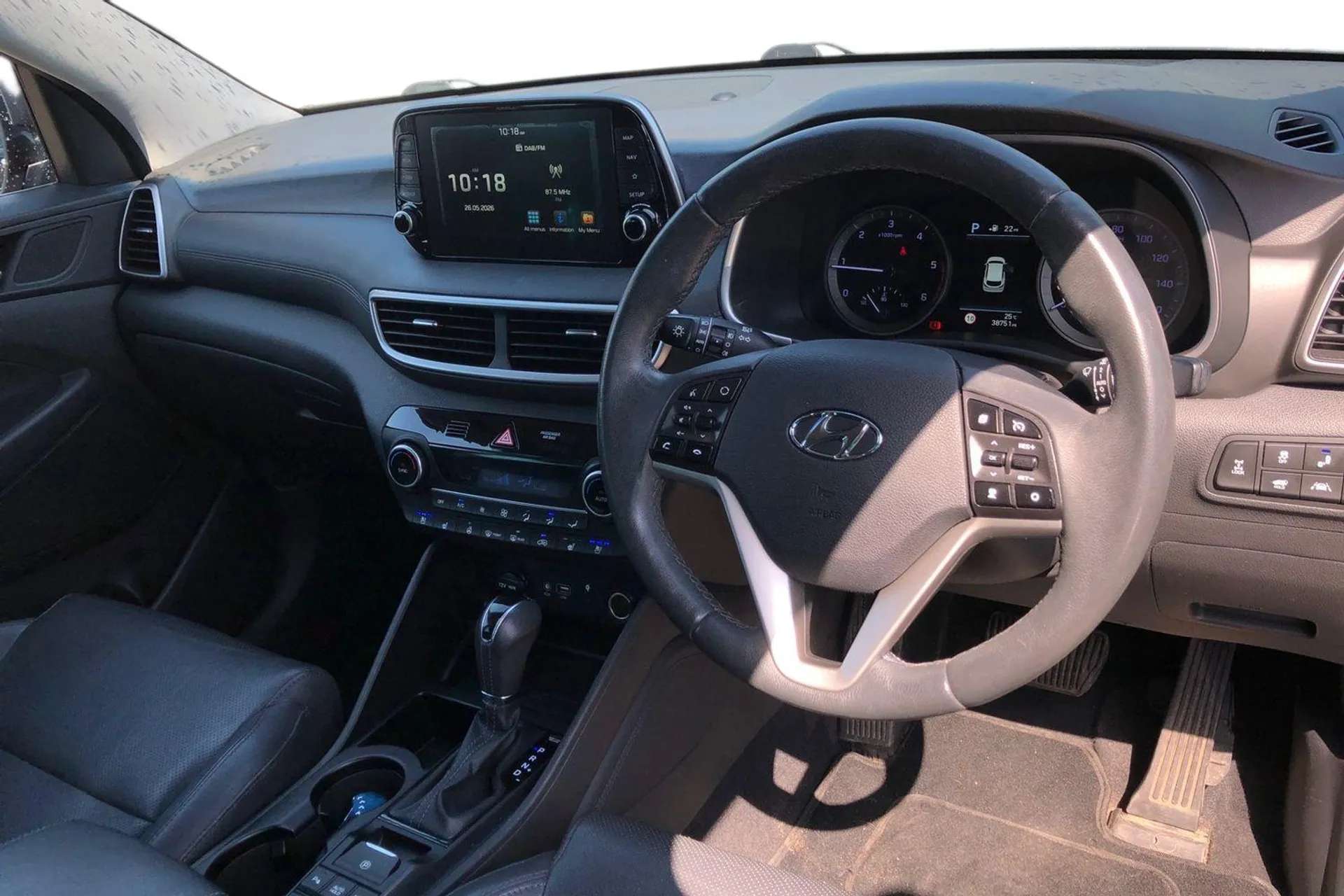 A 2019 HYUNDAI TUCSON 2.0 CRDi 48V MHD Premium SE 5dr 4WD DCT [Adaptive cruise control with Stop and Go, Smart power tailgate, Krell premium audio system with 8 speakers an A 2019 HYUNDAI TUCSON 2.0 CRDi 48V MHD Premium SE 5dr 4WD DCT [Adaptive cruise control with Stop and Go, Smart power tailgate, Krell premium audio system with 8 speakers an