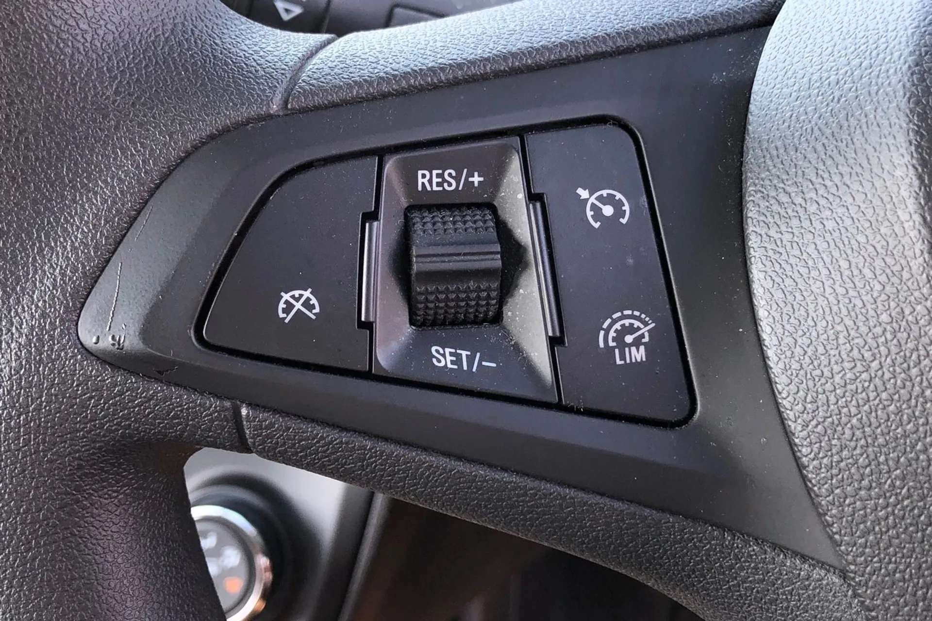 2018 VAUXHALL VIVA 2018 VAUXHALL VIVA