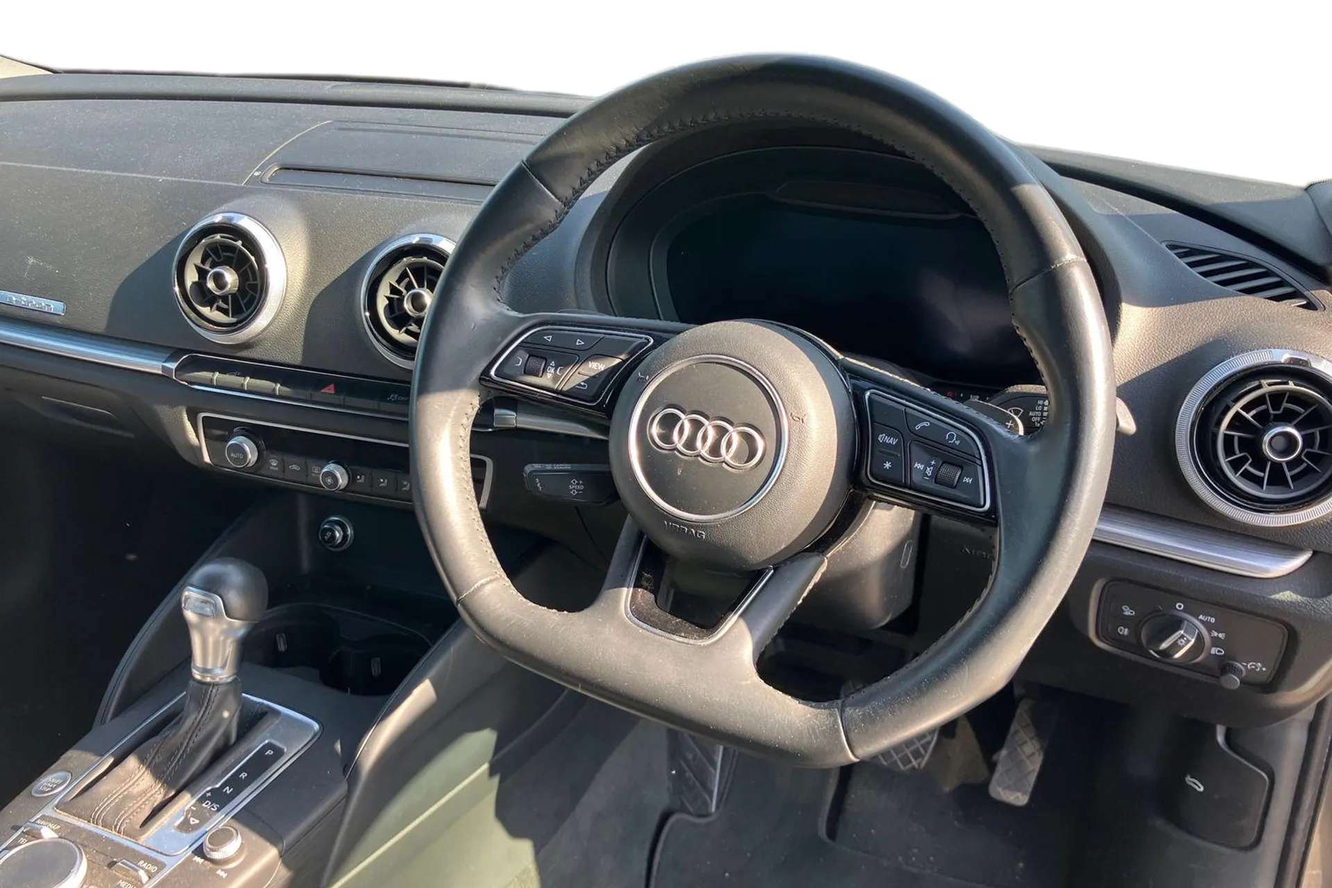 A 2020 AUDI A3 40 e-tron 5dr S Tronic [Audi smartphone interface, Electrically adjustable and heated door mirrors, Mode 3 Type 2 charging cable for home wall box or A 2020 AUDI A3 40 e-tron 5dr S Tronic [Audi smartphone interface, Electrically adjustable and heated door mirrors, Mode 3 Type 2 charging cable for home wall box or