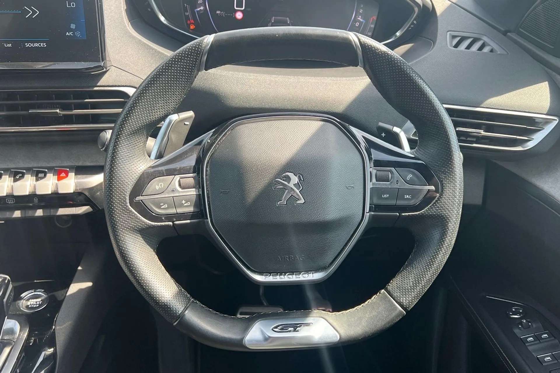 2022 PEUGEOT 3008 2022 PEUGEOT 3008